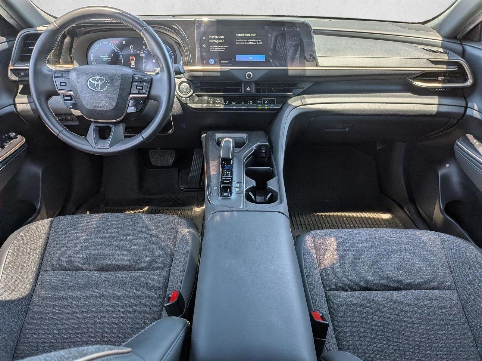 Thumbnail: 2023 Toyota Crown - 3