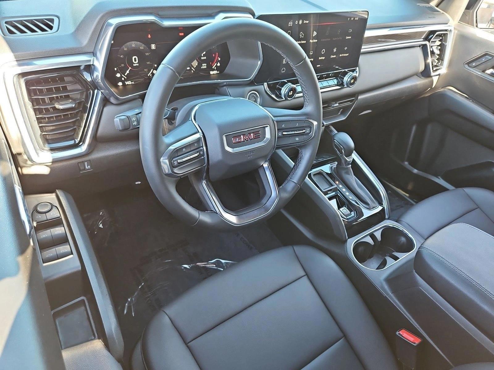 Thumbnail: 2024 GMC Canyon - 3