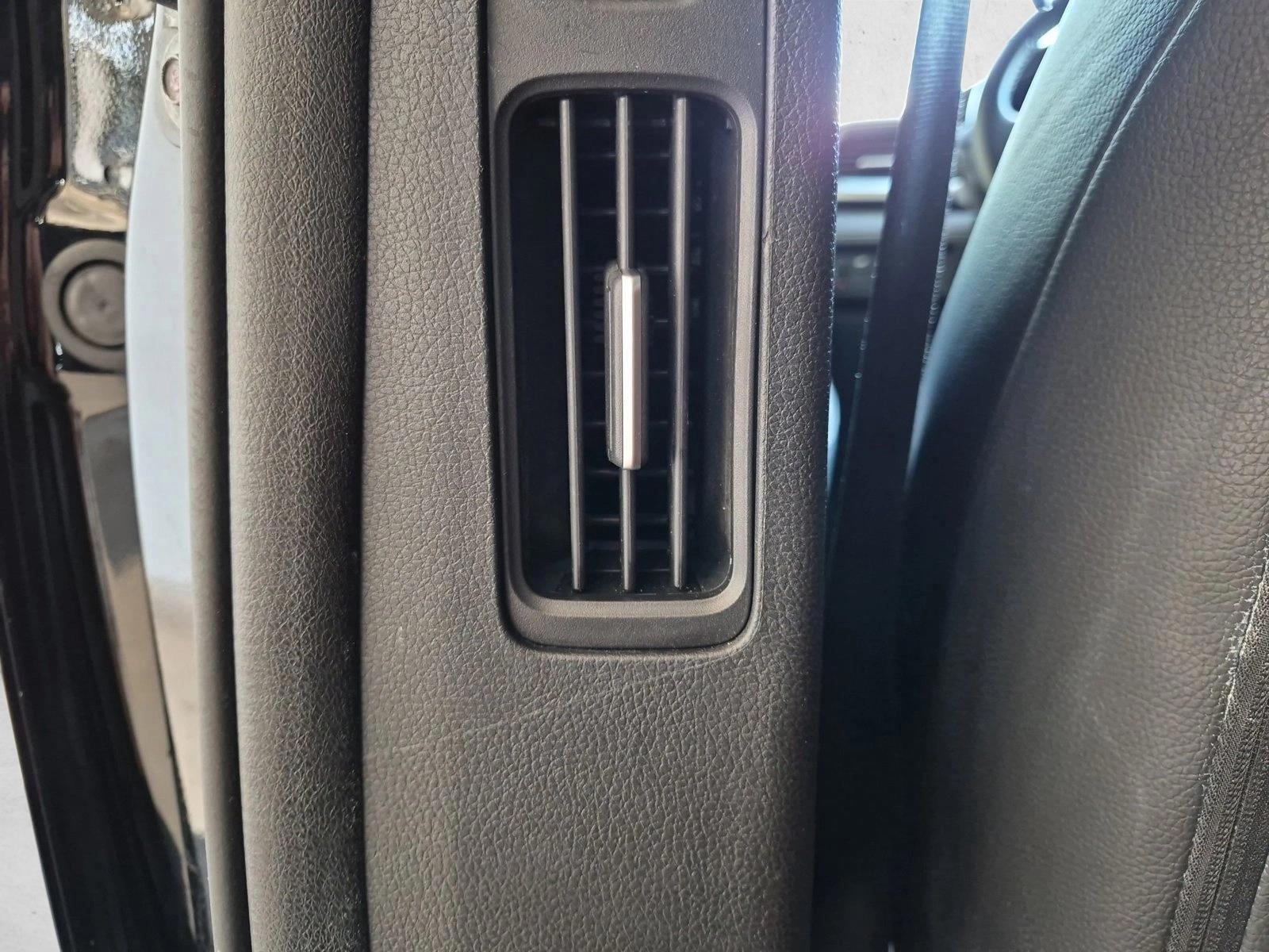 2024 Honda Odyssey EX-L - Photo 17