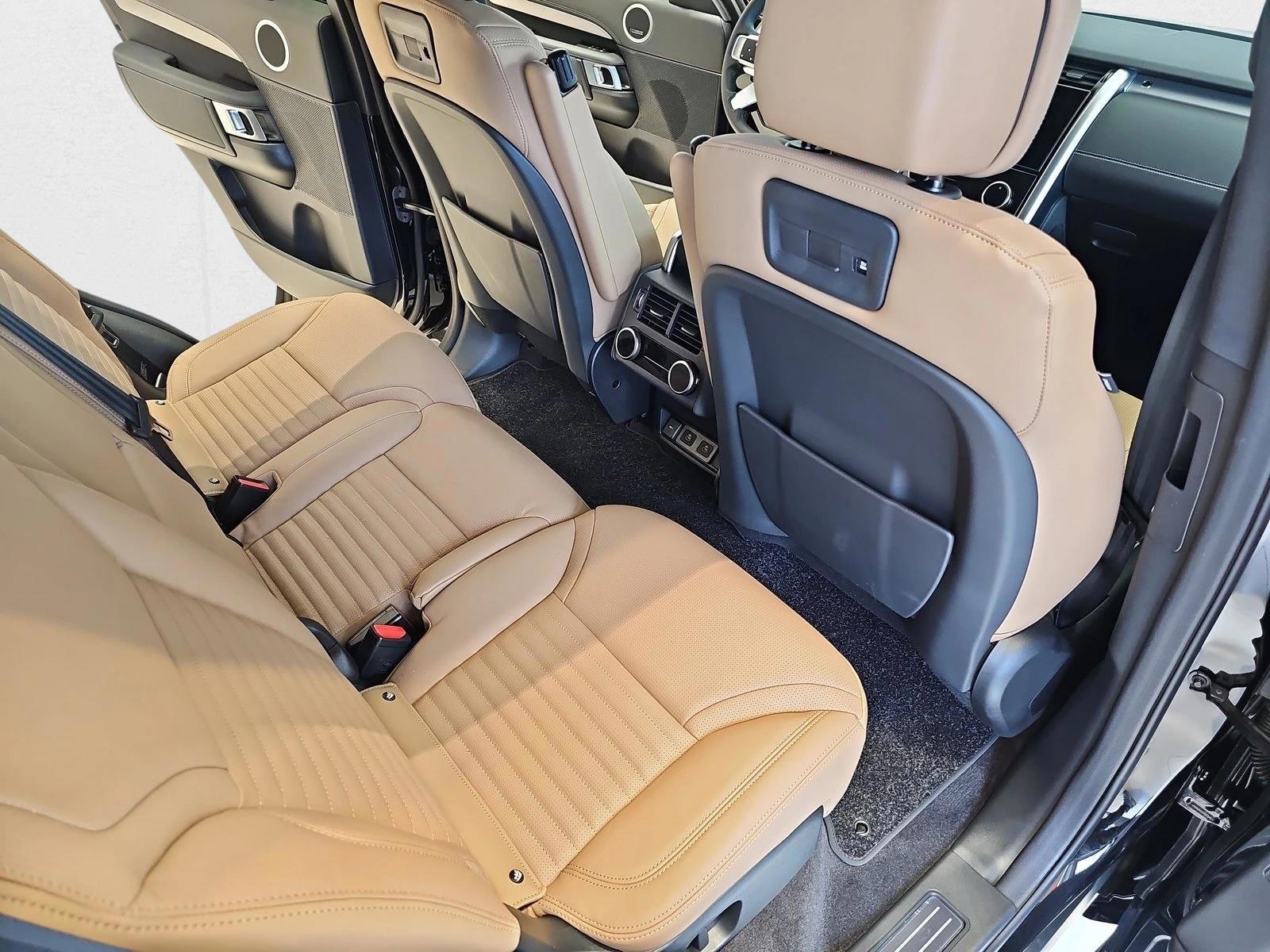 2025 Land Rover Discovery Dynamic SE - Photo 11