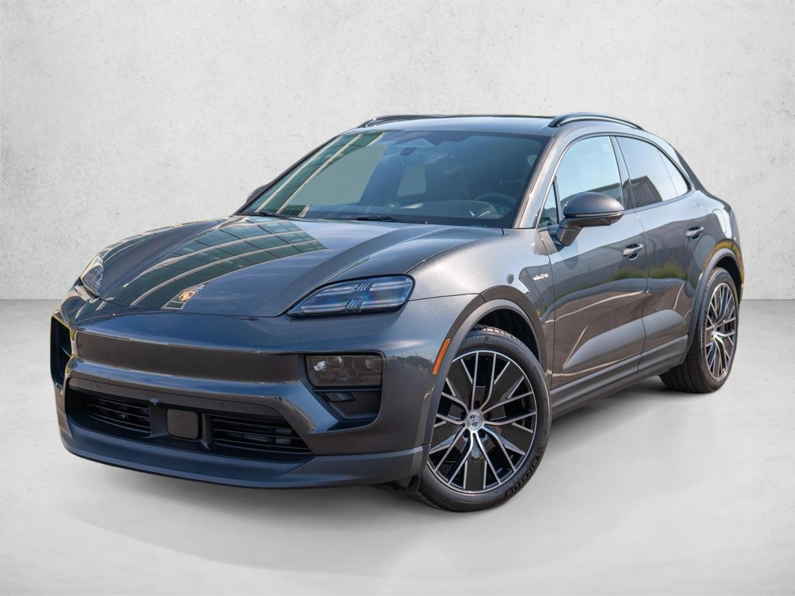 Thumbnail: 2026 Porsche Macan - 1