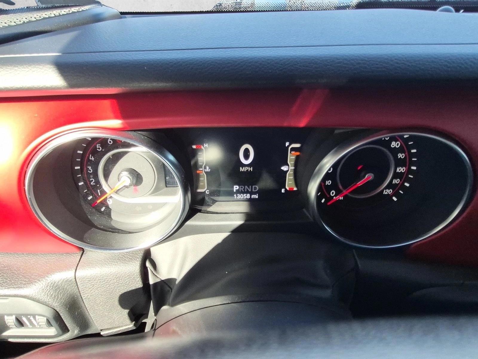 2022 Jeep Wrangler Rubicon - Photo 9