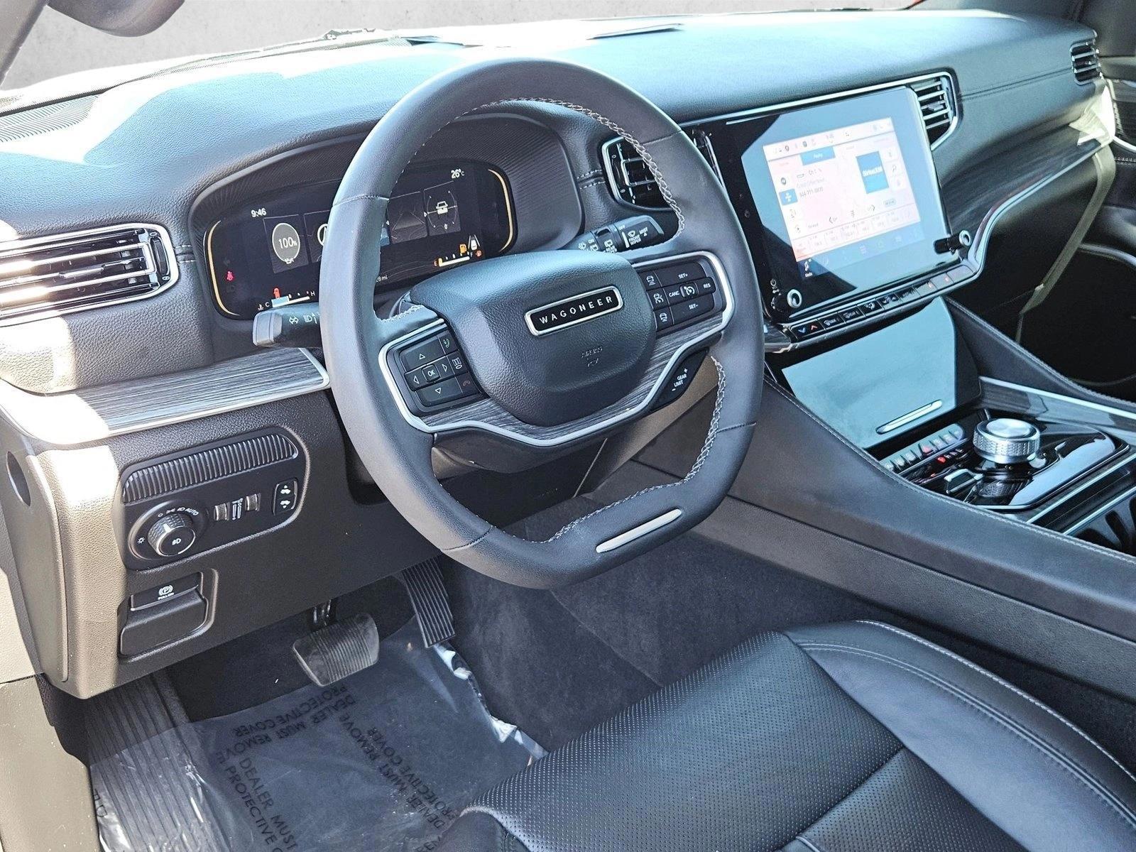 Thumbnail: 2022 Jeep Wagoneer - 3