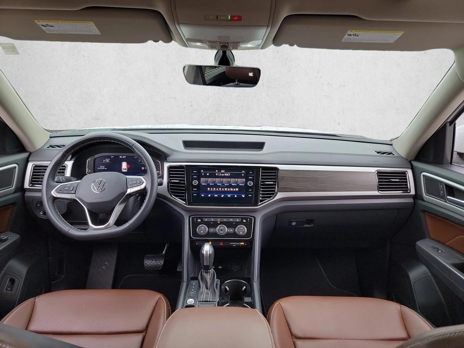 Thumbnail: 2023 Volkswagen Atlas - 3