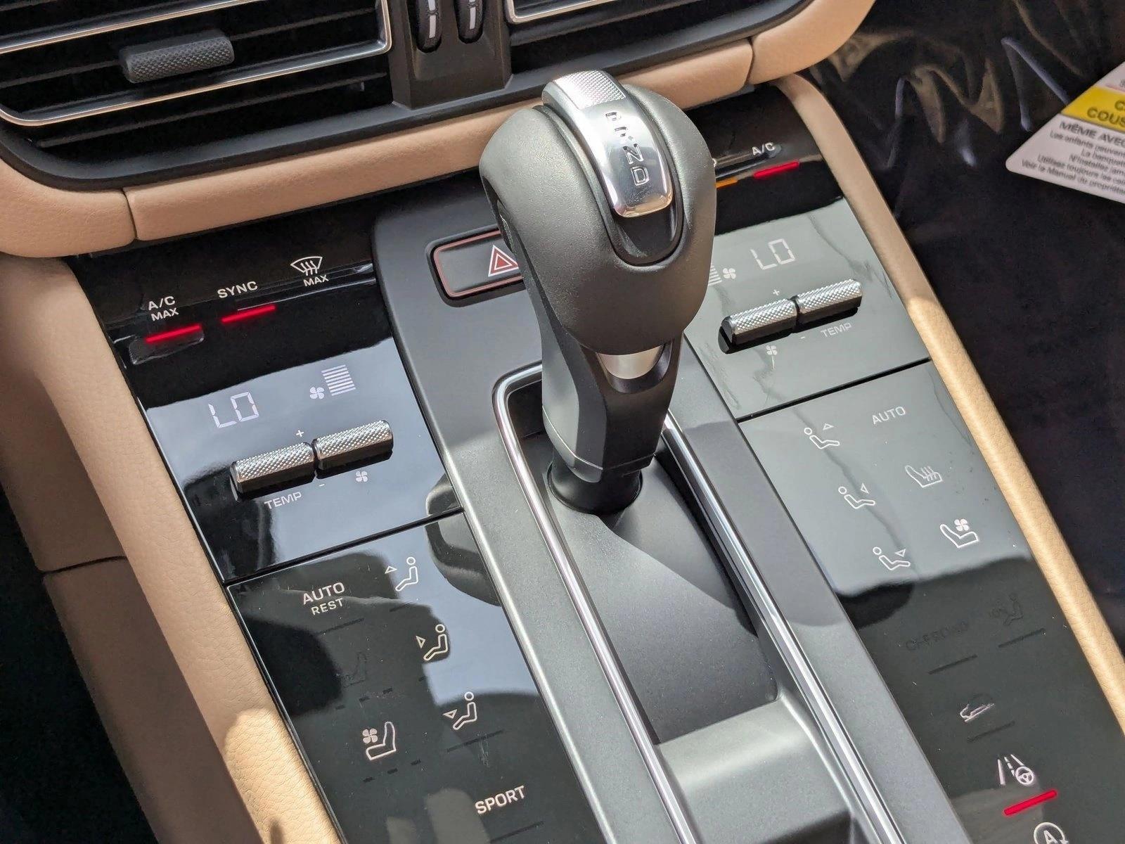 2026 Porsche Macan Base - Photo 19