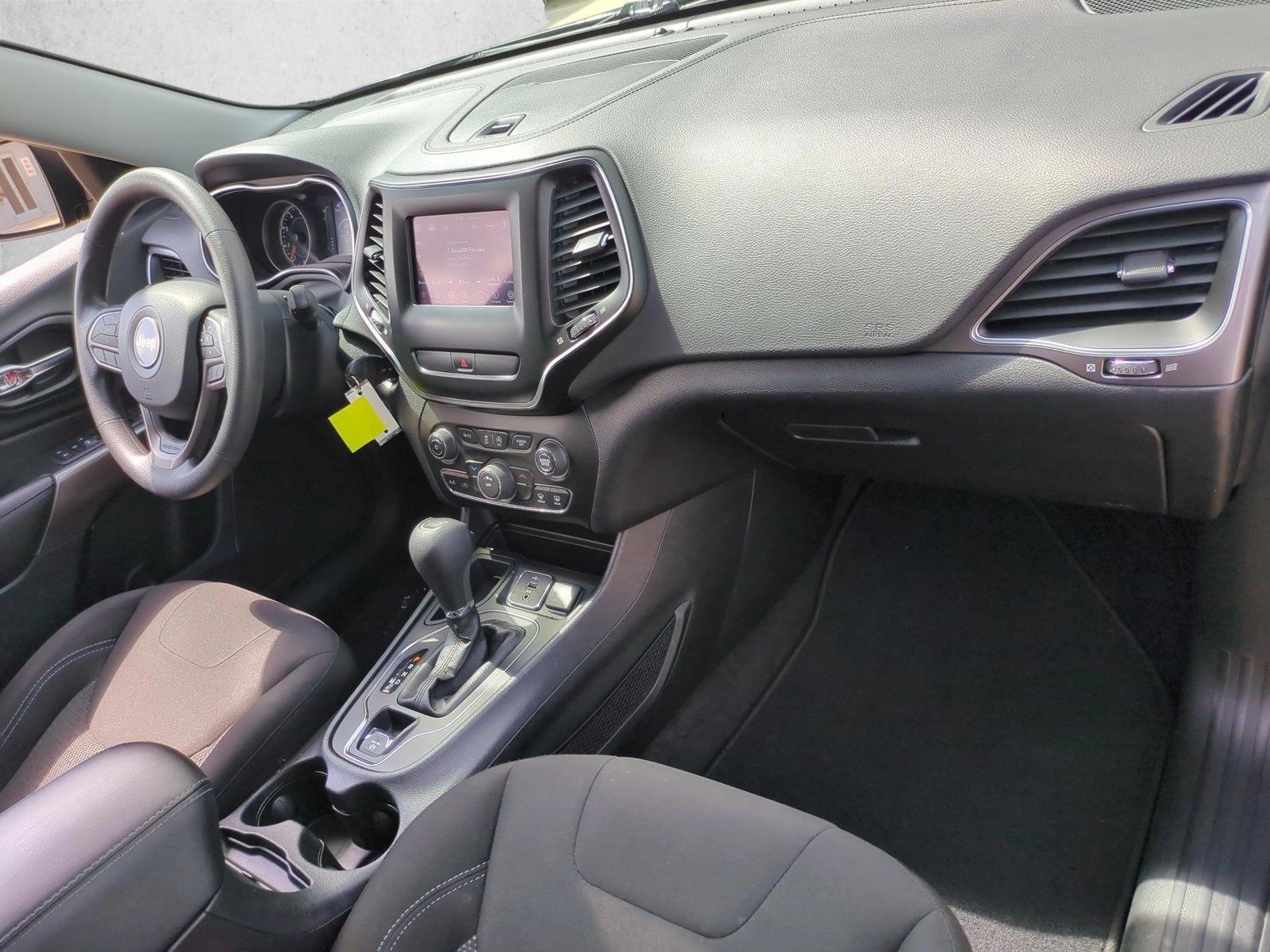 Thumbnail: 2020 Jeep Cherokee - 4