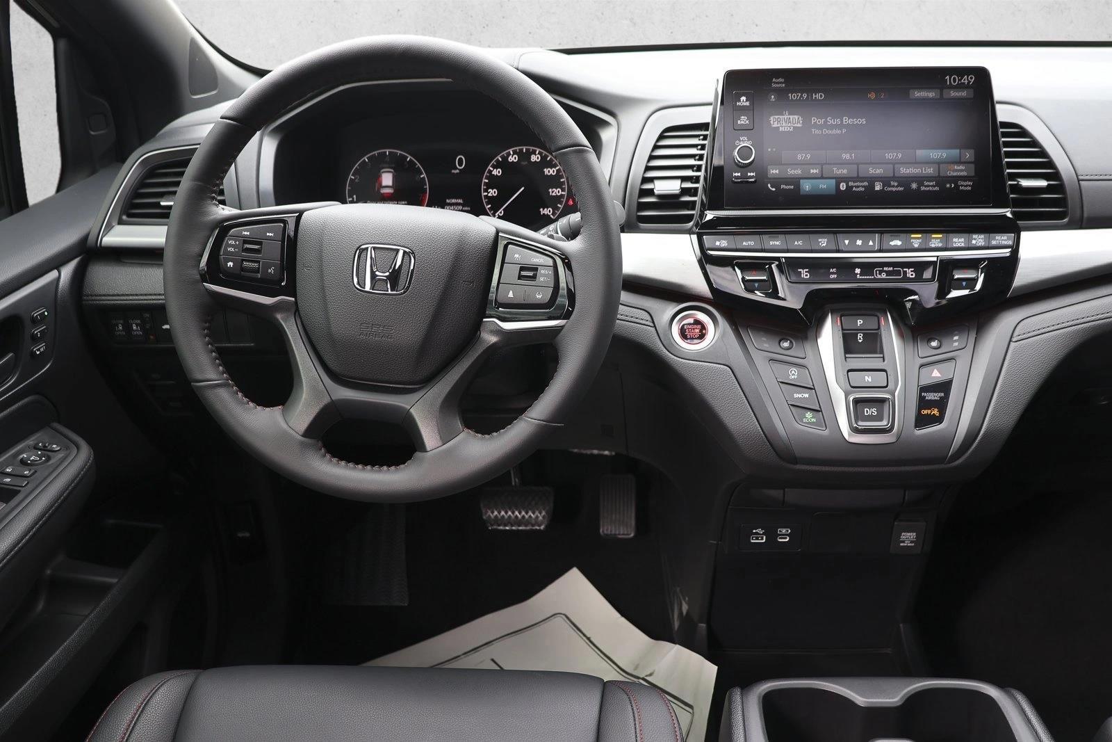 Thumbnail: 2026 Honda Odyssey - 3
