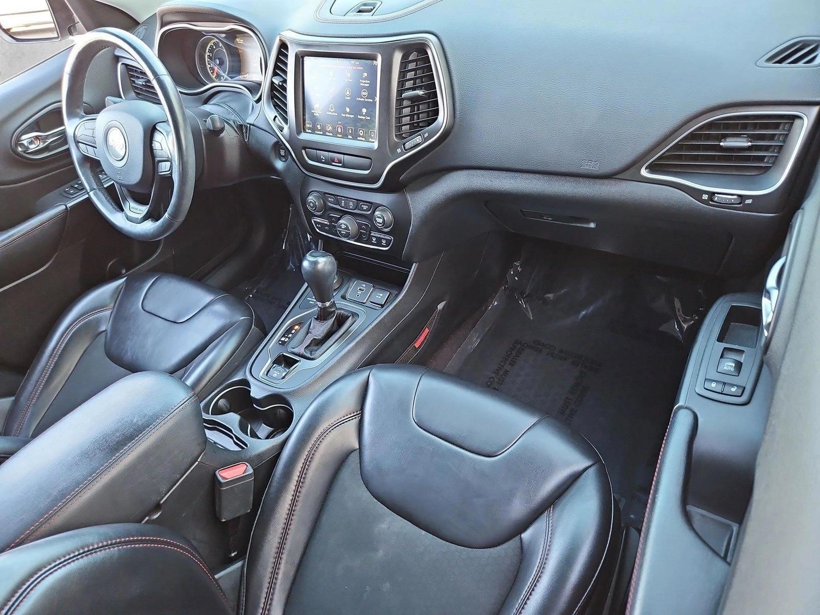 Thumbnail: 2019 Jeep Cherokee - 5