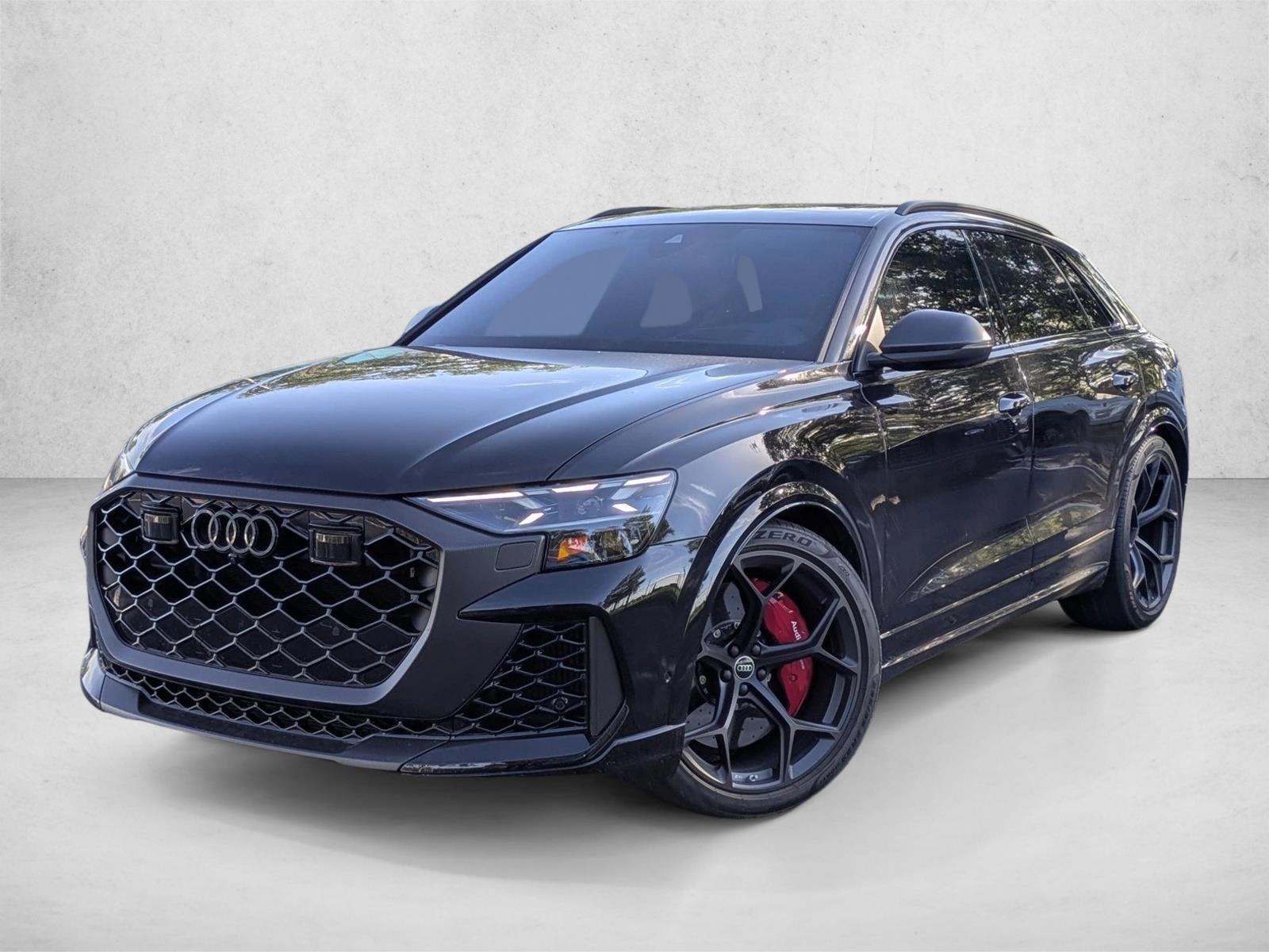 Thumbnail: 2025 Audi RS Q8 - 1