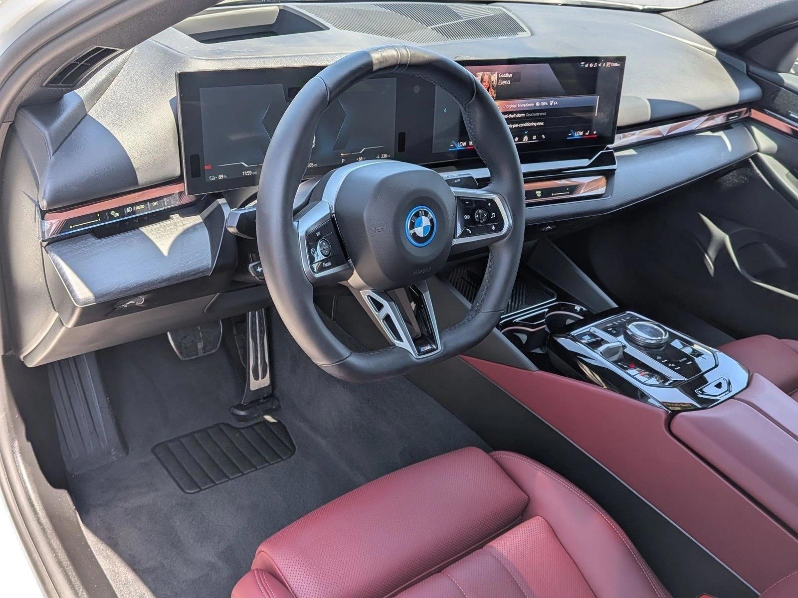 Thumbnail: 2025 BMW i5 - 3