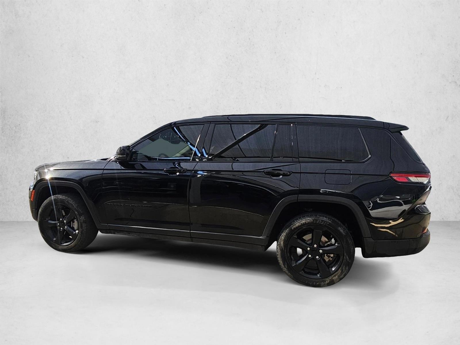 Thumbnail: 2023 Jeep Grand Cherokee L - 2