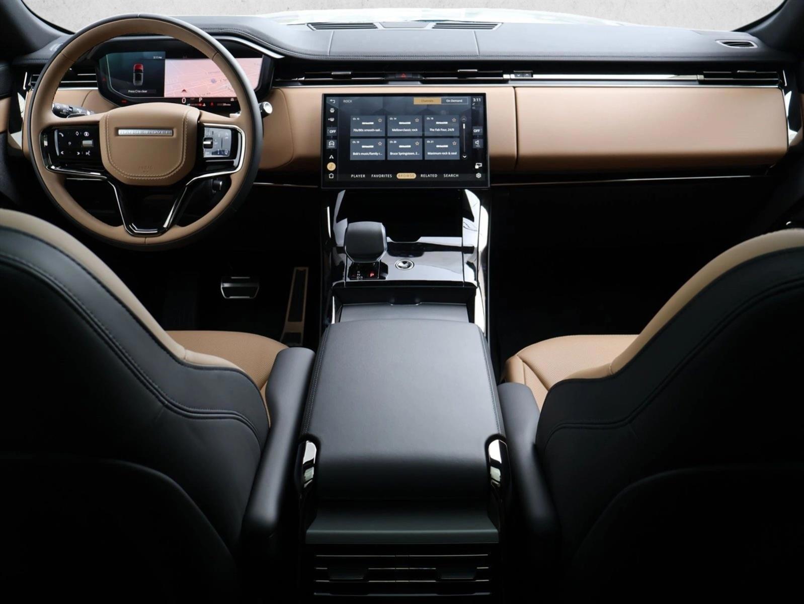 Thumbnail: 2025 Land Rover Range Rover Sport - 4