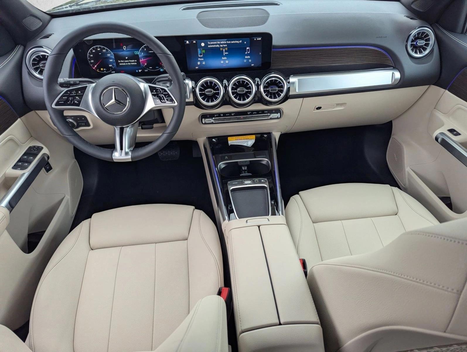 Thumbnail: 2026 Mercedes-Benz GLB - 3
