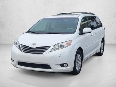 2013 Toyota Sienna XLE -
                  Lithia Springs, GA