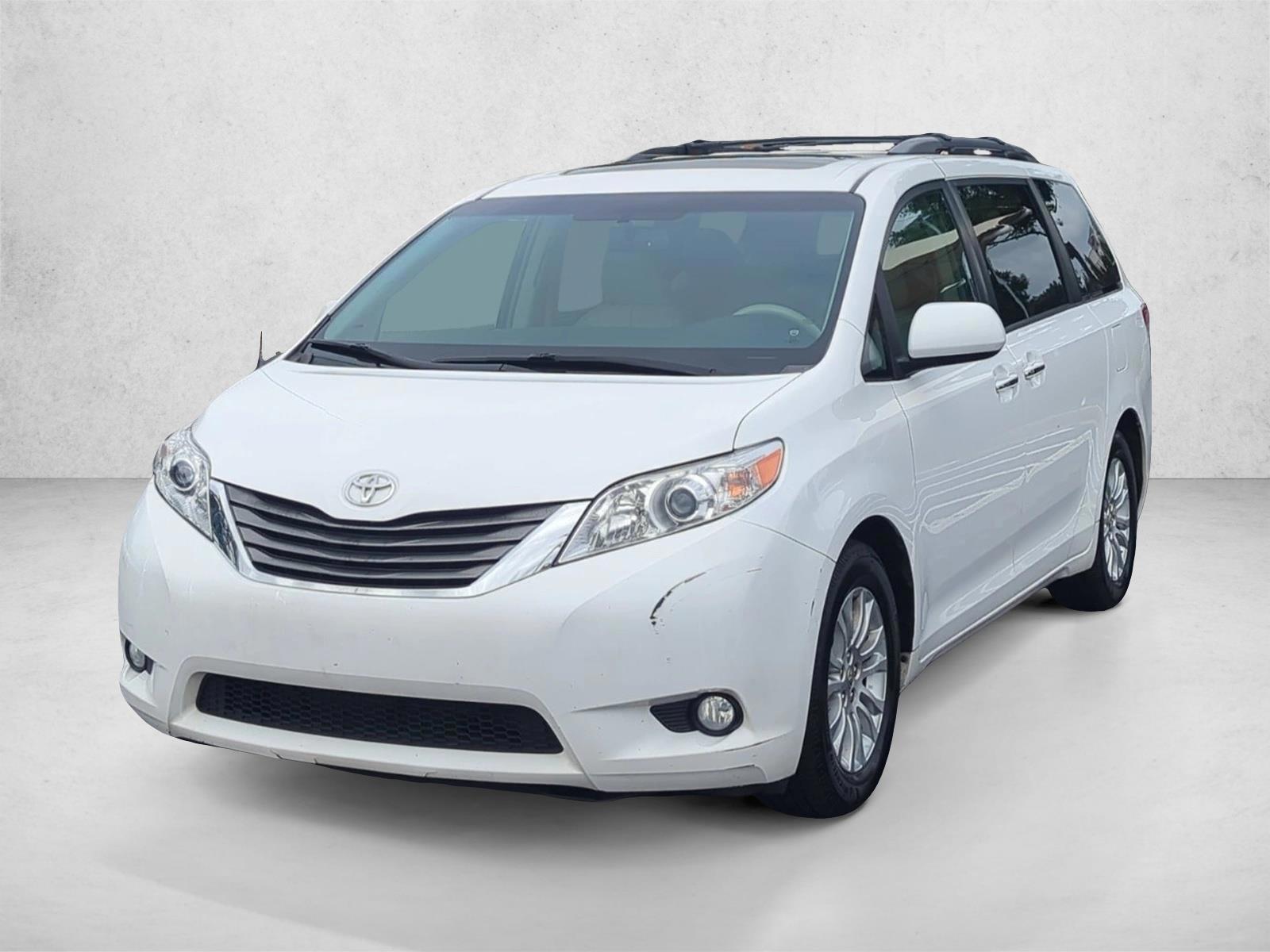 Thumbnail: 2013 Toyota Sienna - 1