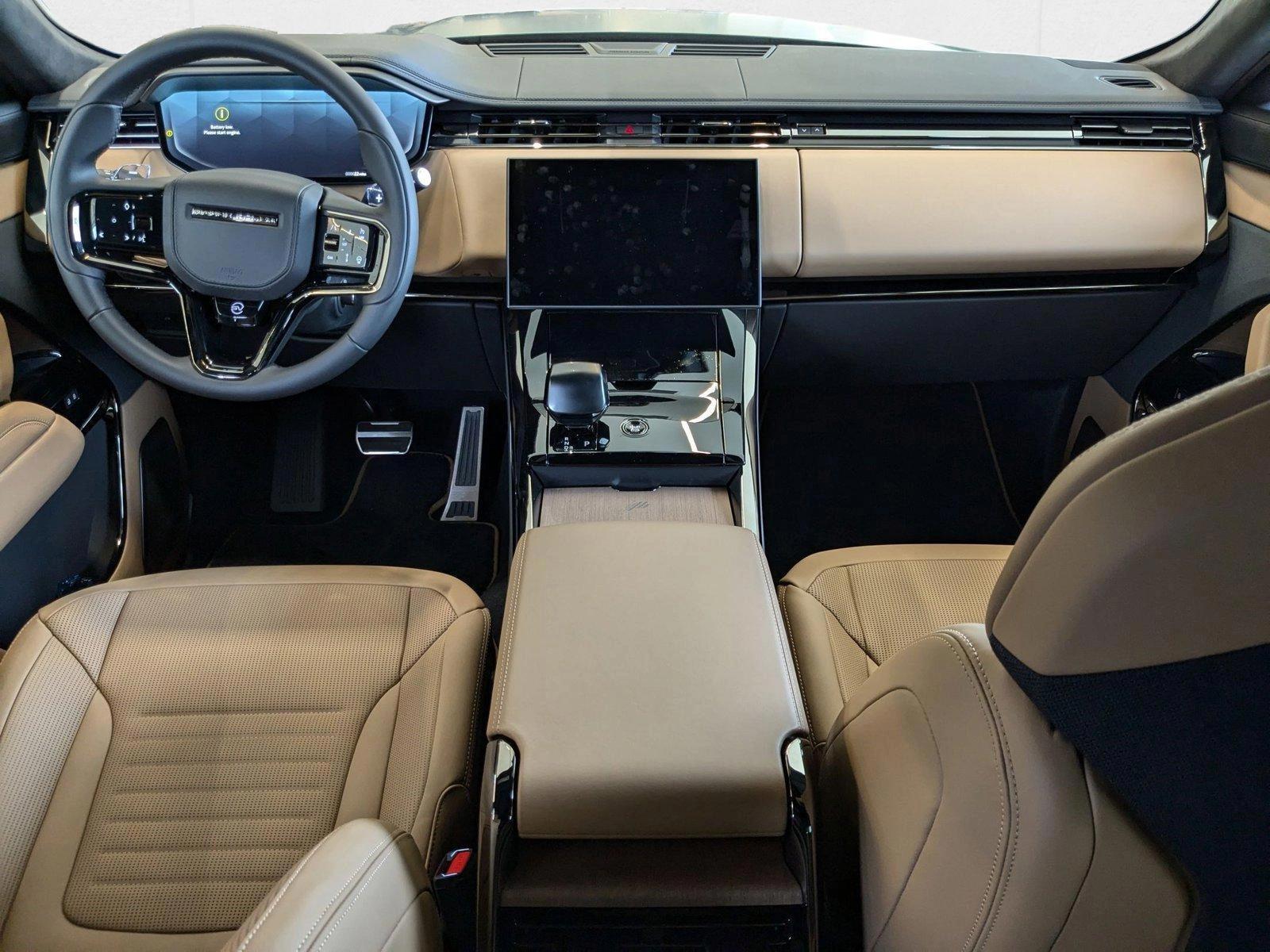 Thumbnail: 2025 Land Rover Range Rover Sport - 3