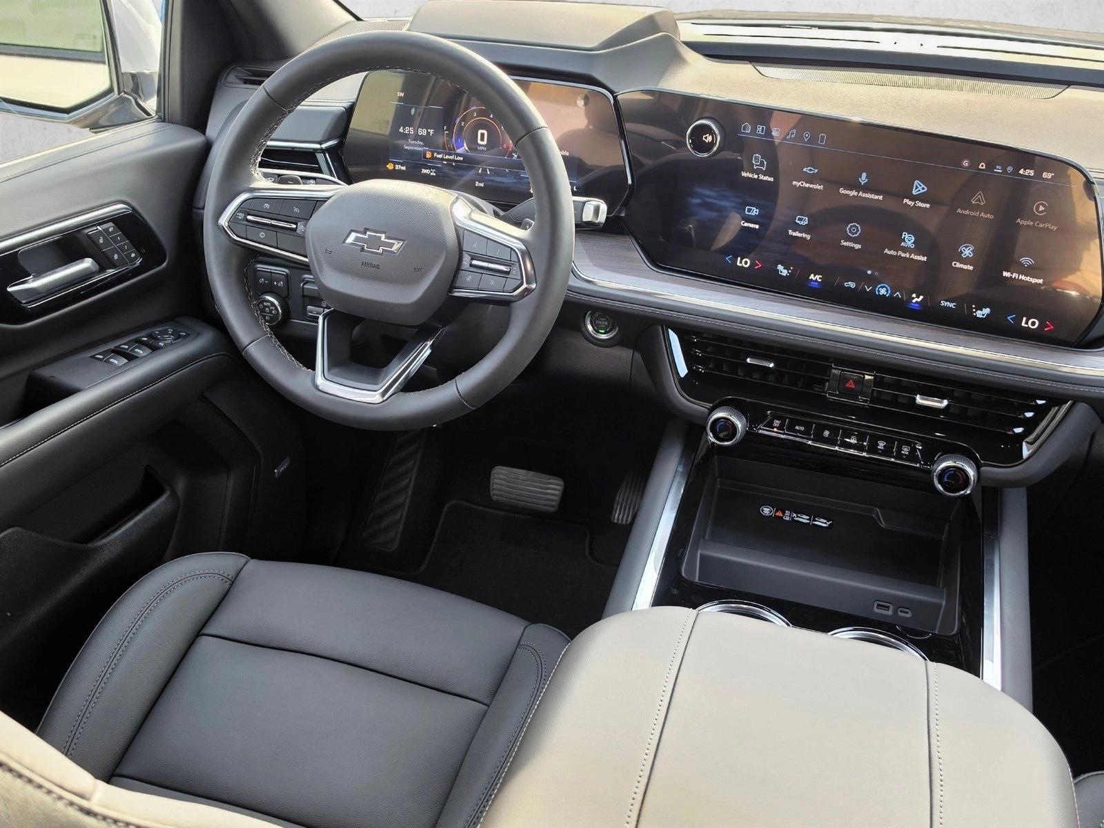 Thumbnail: 2026 Chevrolet Suburban - 5