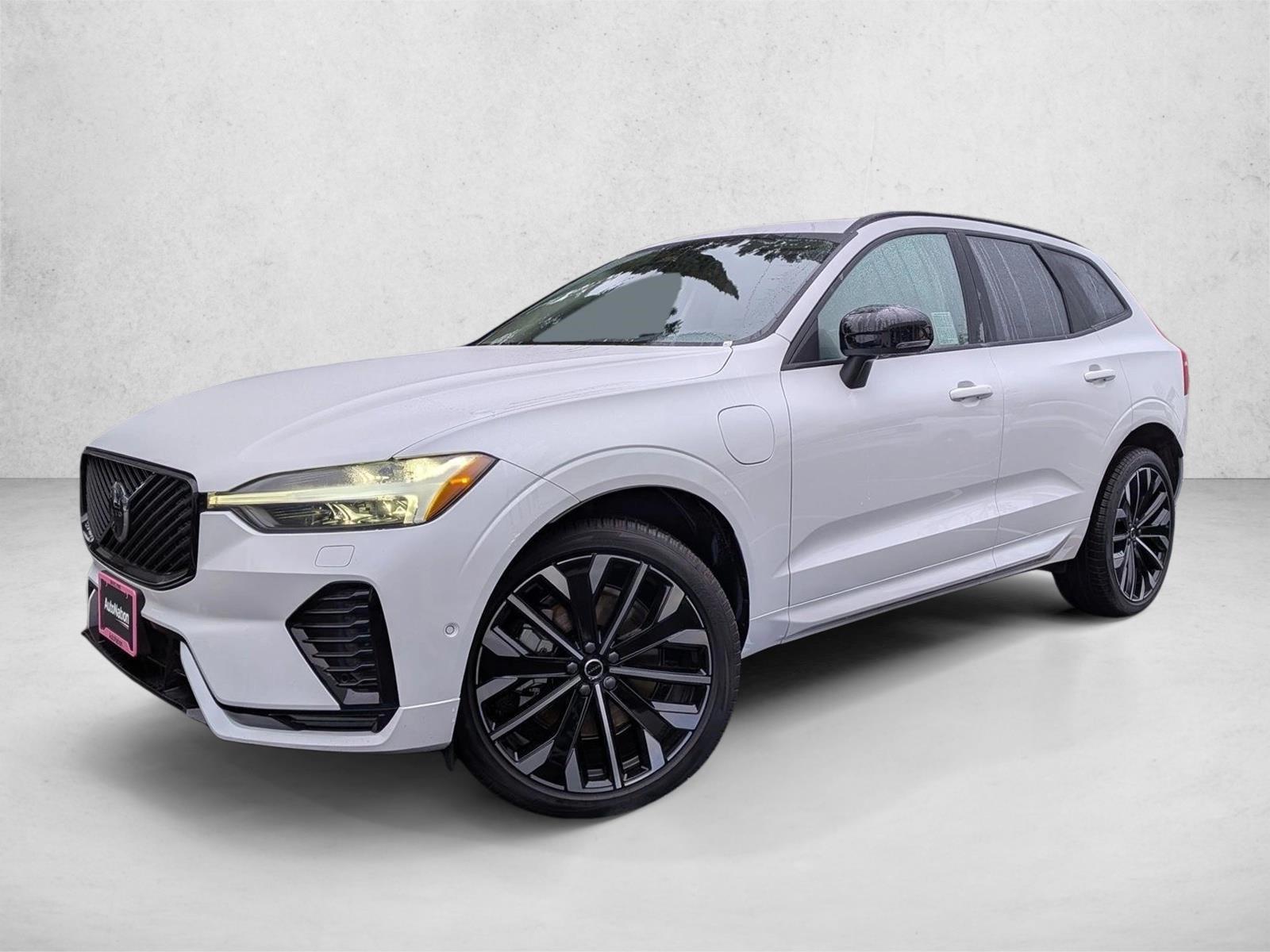 Thumbnail: 2026 Volvo XC60 - 1