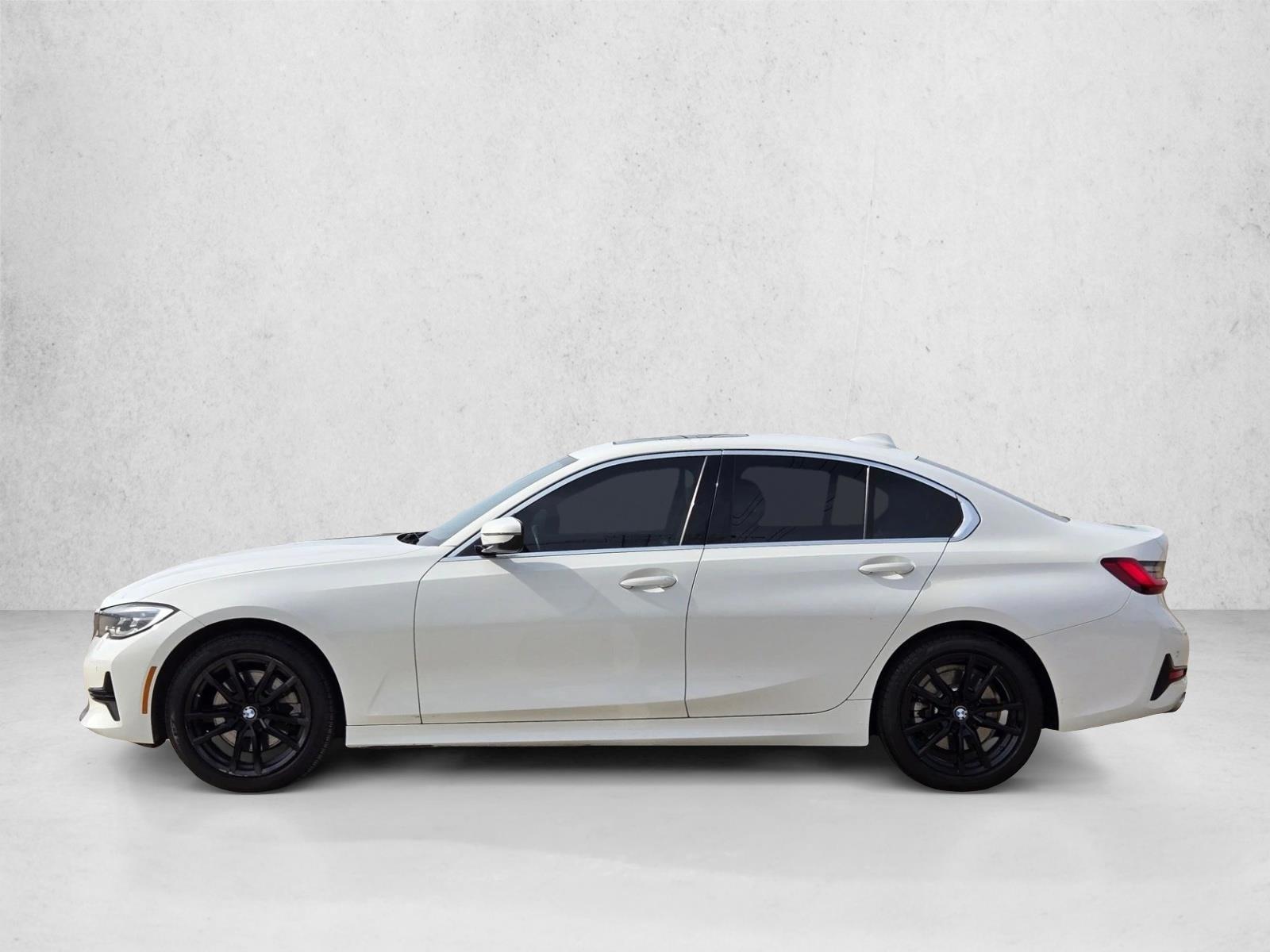 2022 BMW 3 Series 330i - Photo 8
