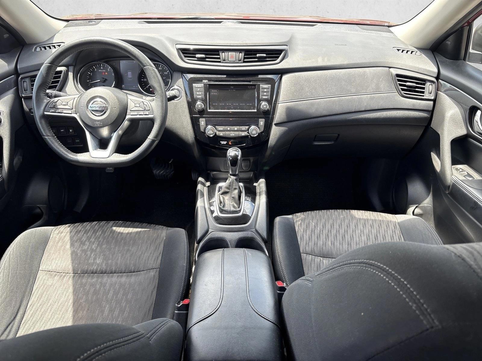 Thumbnail: 2019 Nissan Rogue - 3