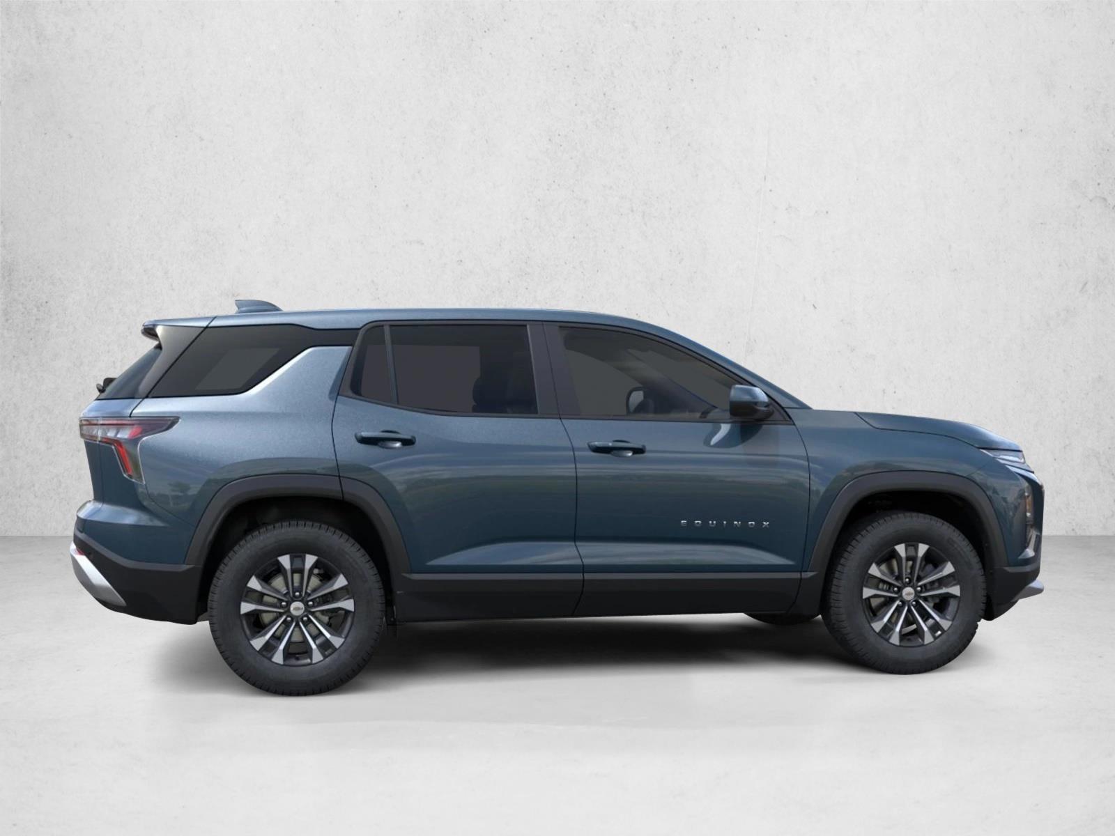 2027 Chevrolet Equinox LT - Photo 6