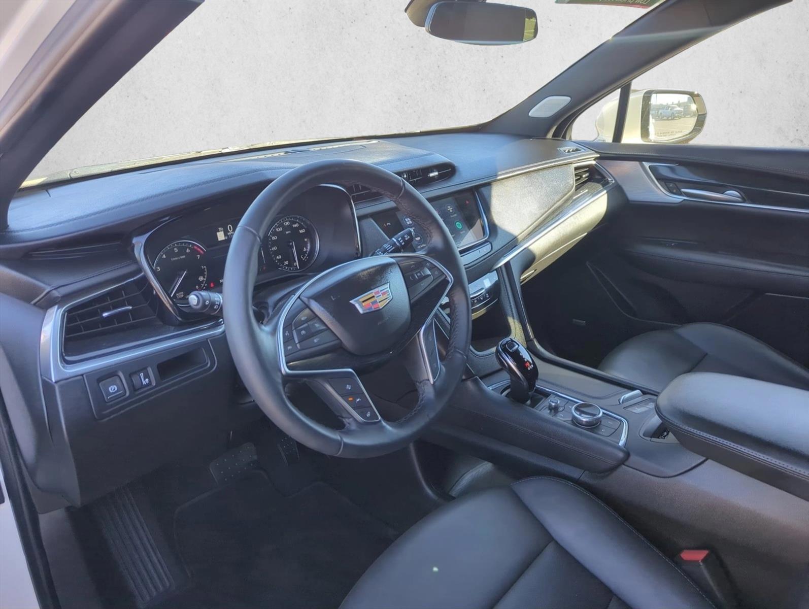 Thumbnail: 2024 Cadillac XT5 - 2
