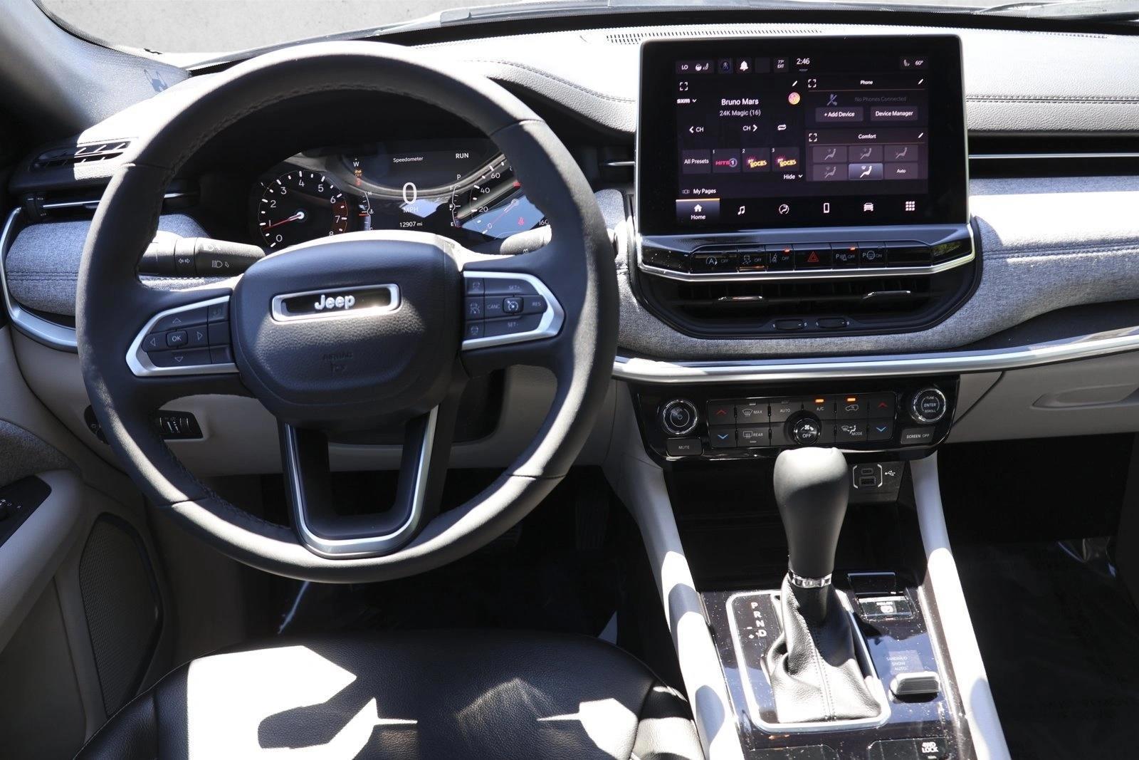 Thumbnail: 2023 Jeep Compass - 3
