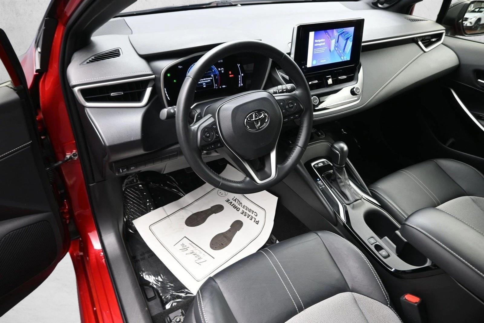 Thumbnail: 2025 Toyota Corolla - 3