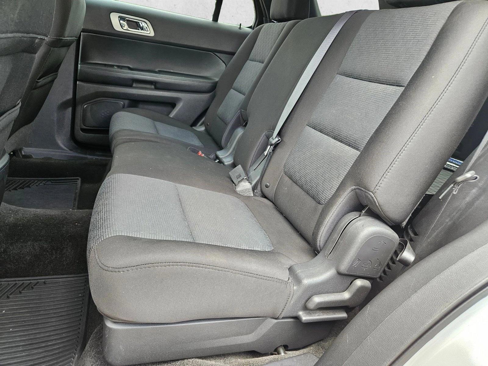 Thumbnail: 2012 Ford Explorer - 4