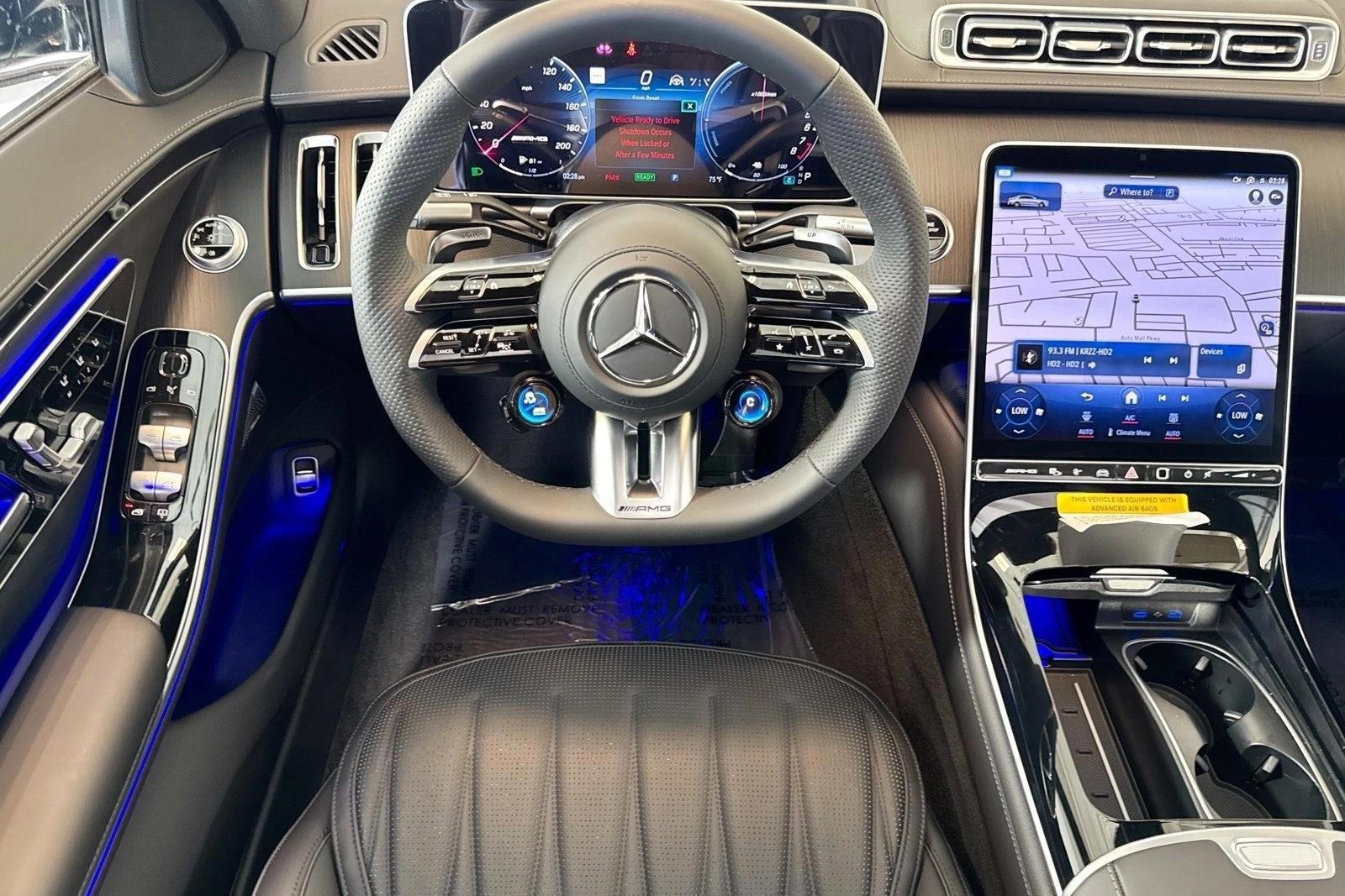 Thumbnail: 2025 Mercedes-Benz S-Class - 3