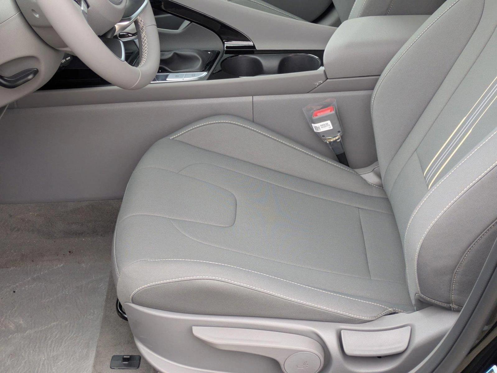 Thumbnail: 2025 Hyundai Elantra - 5