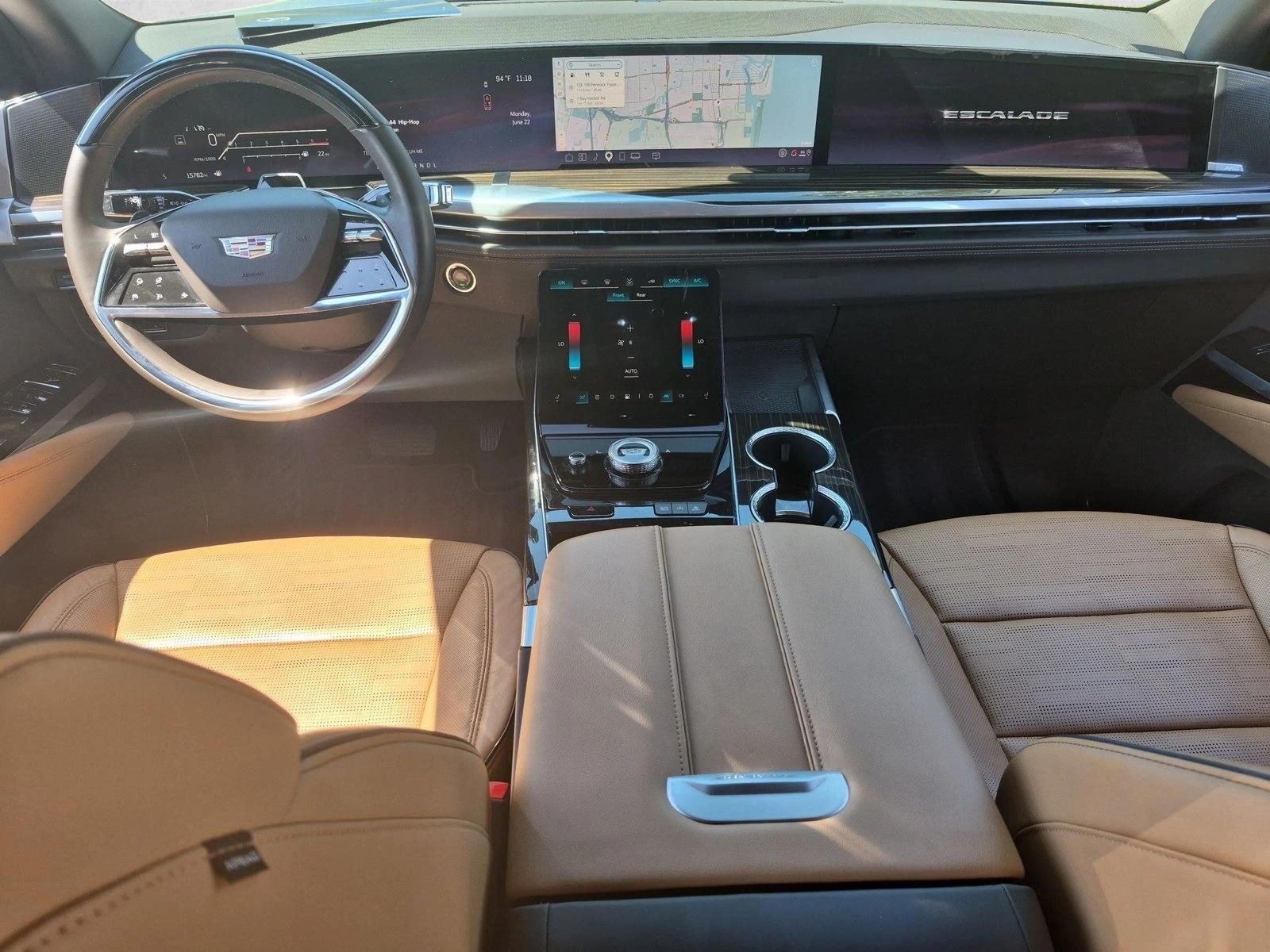 Thumbnail: 2025 Cadillac Escalade - 3