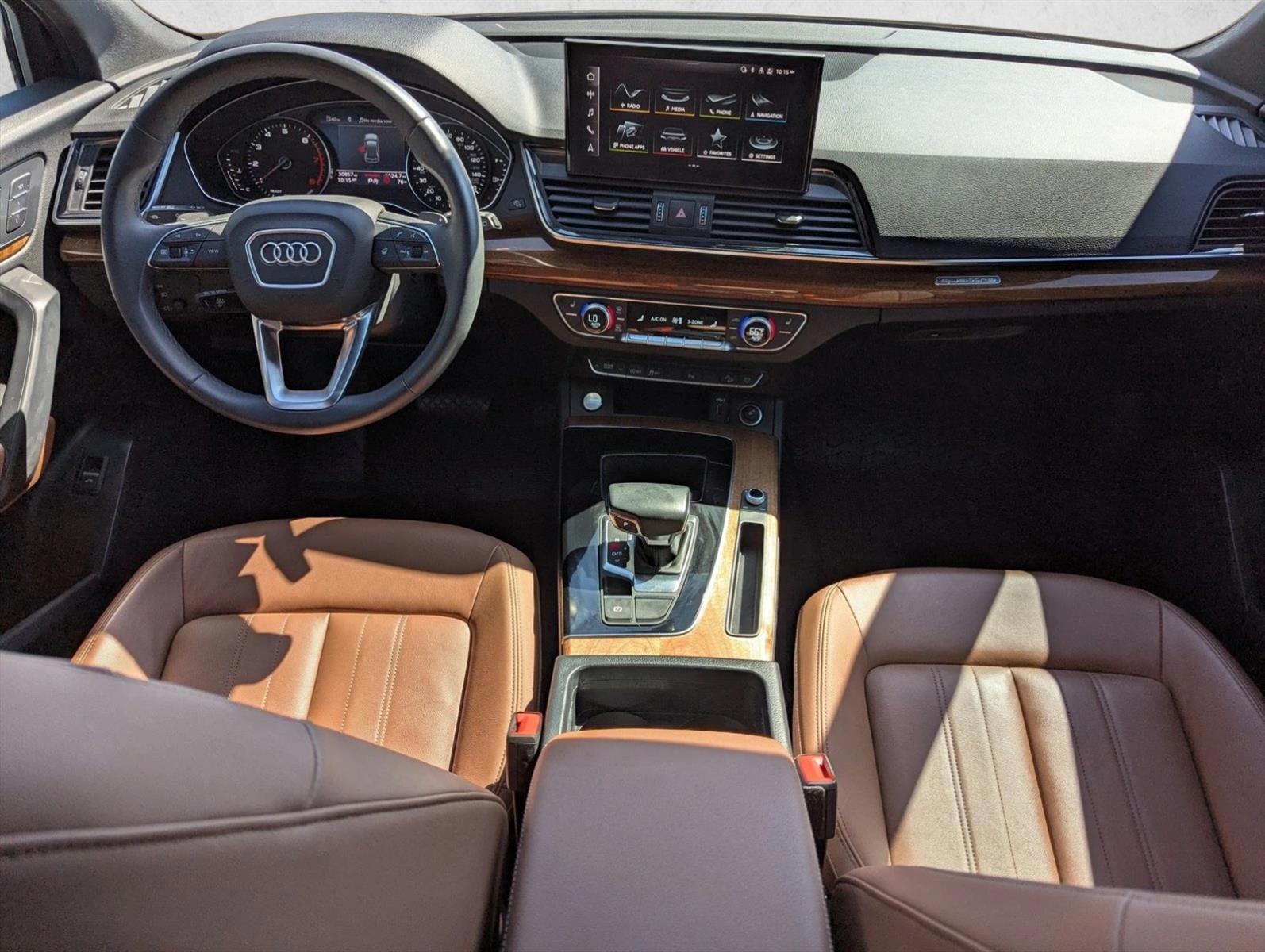 Thumbnail: 2022 Audi Q5 - 3