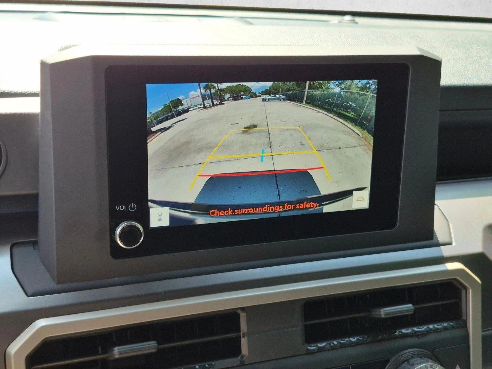 2025 Toyota Tacoma SR5 - Photo 13