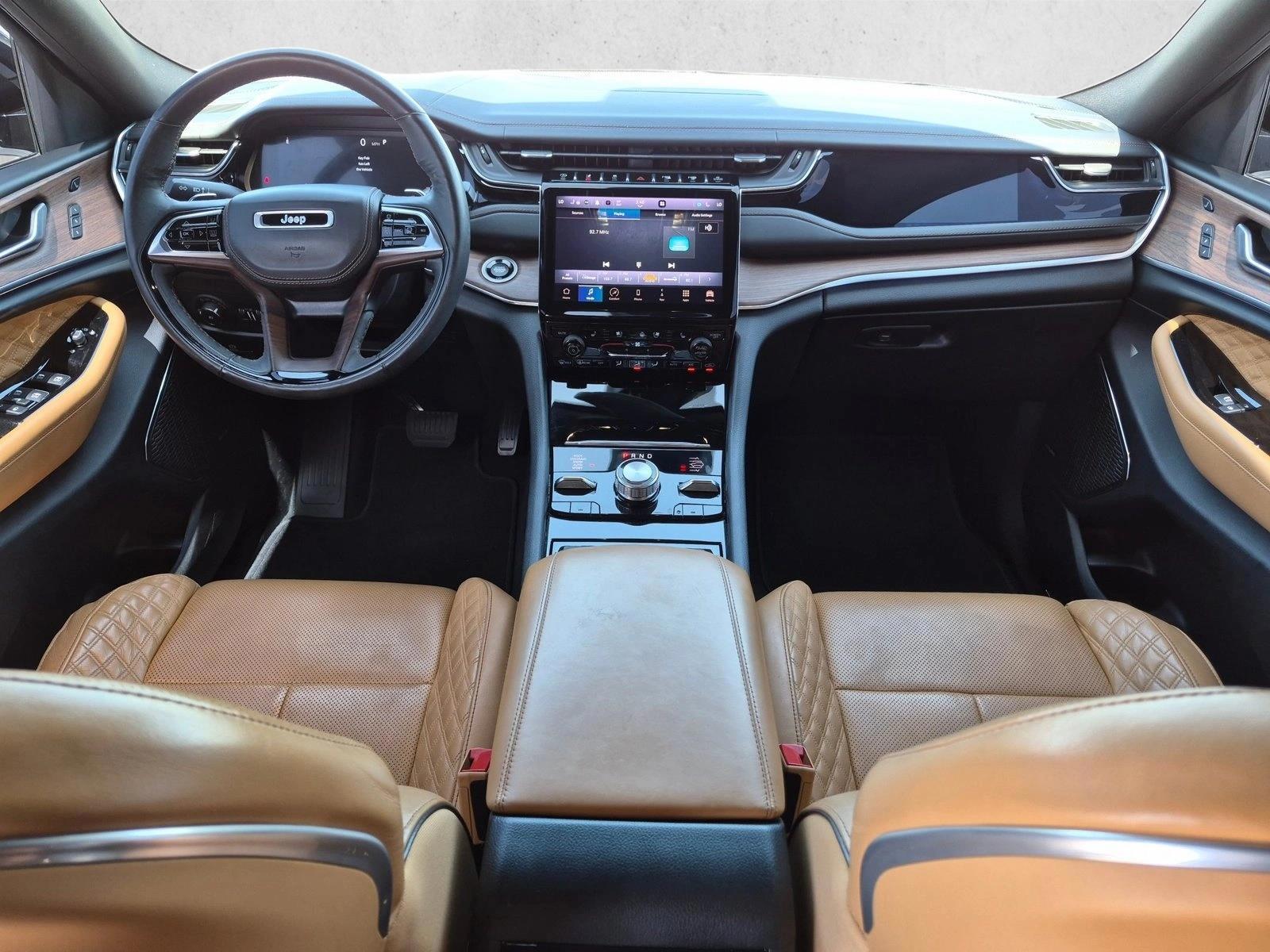 Thumbnail: 2023 Jeep Grand Cherokee - 3