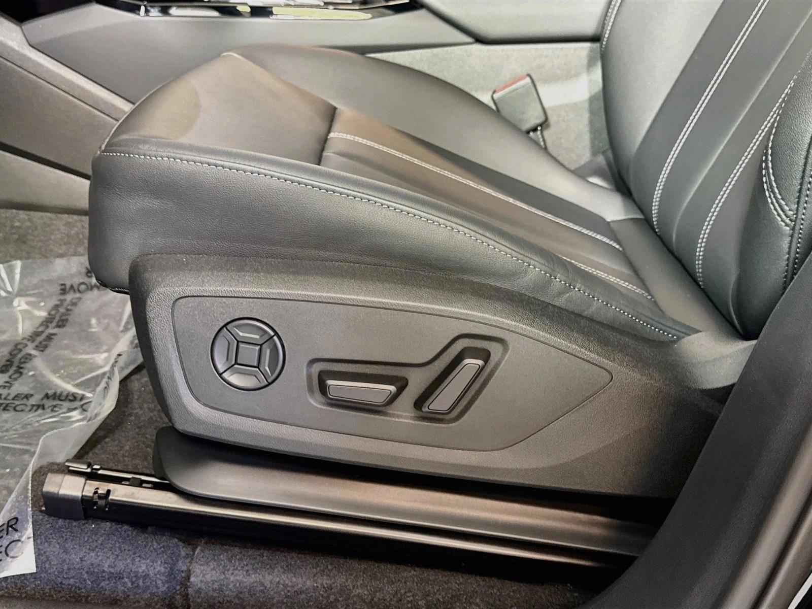 Thumbnail: 2027 Audi Q6 e-tron - 5