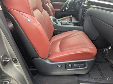 2020 Lexus LX