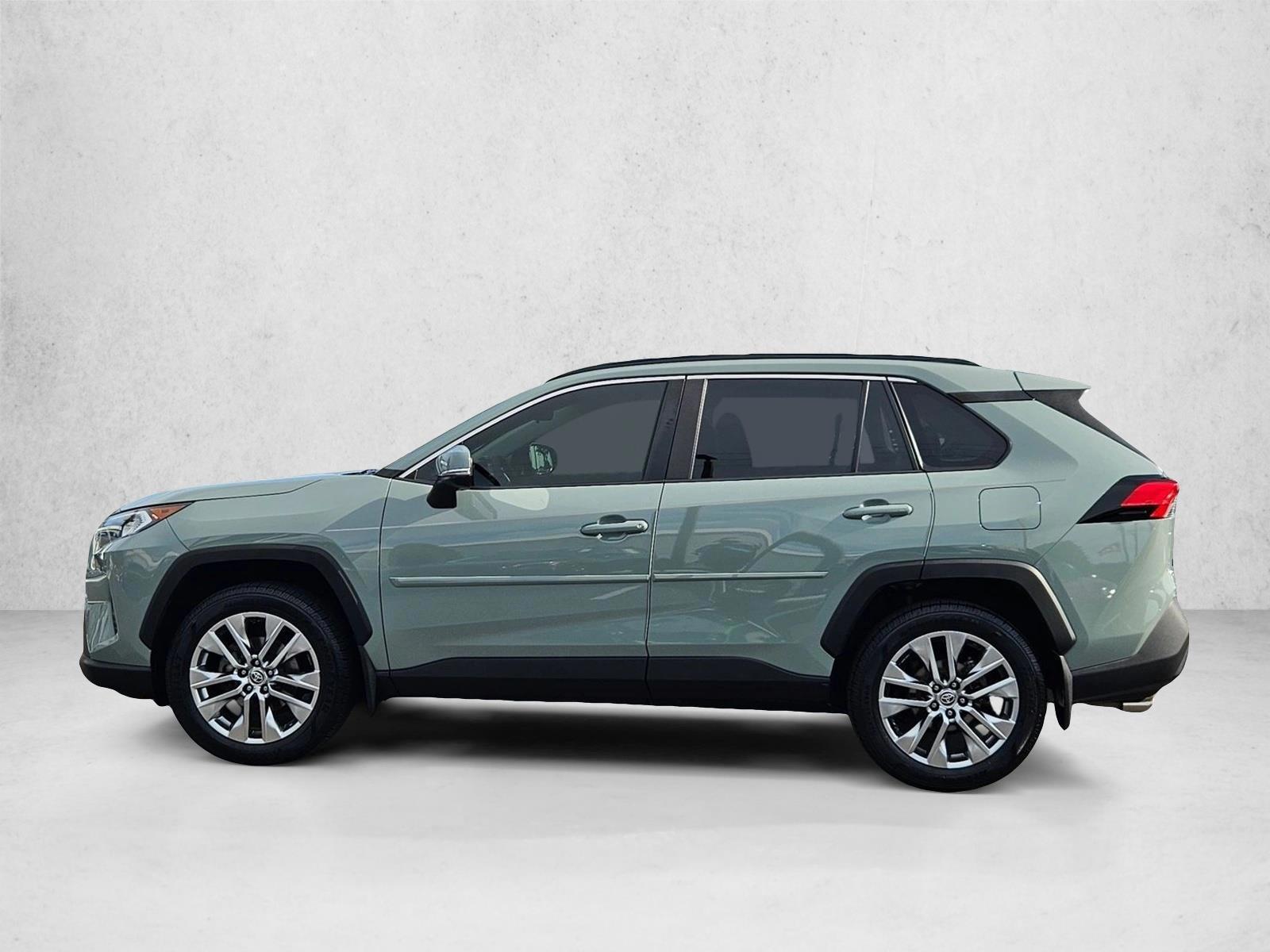 Thumbnail: 2020 Toyota RAV4 - 2