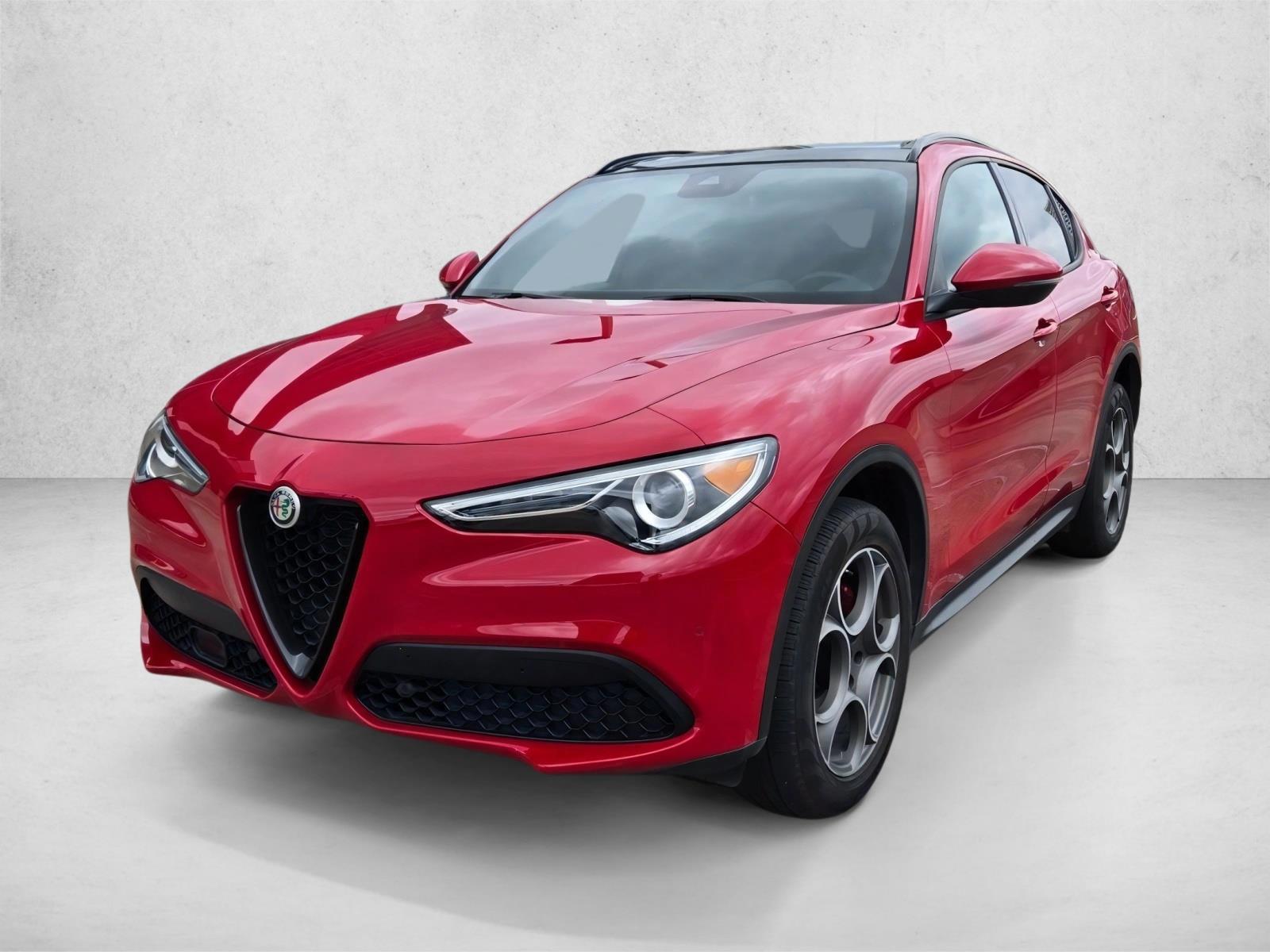 Thumbnail: 2023 Alfa Romeo Stelvio - 1