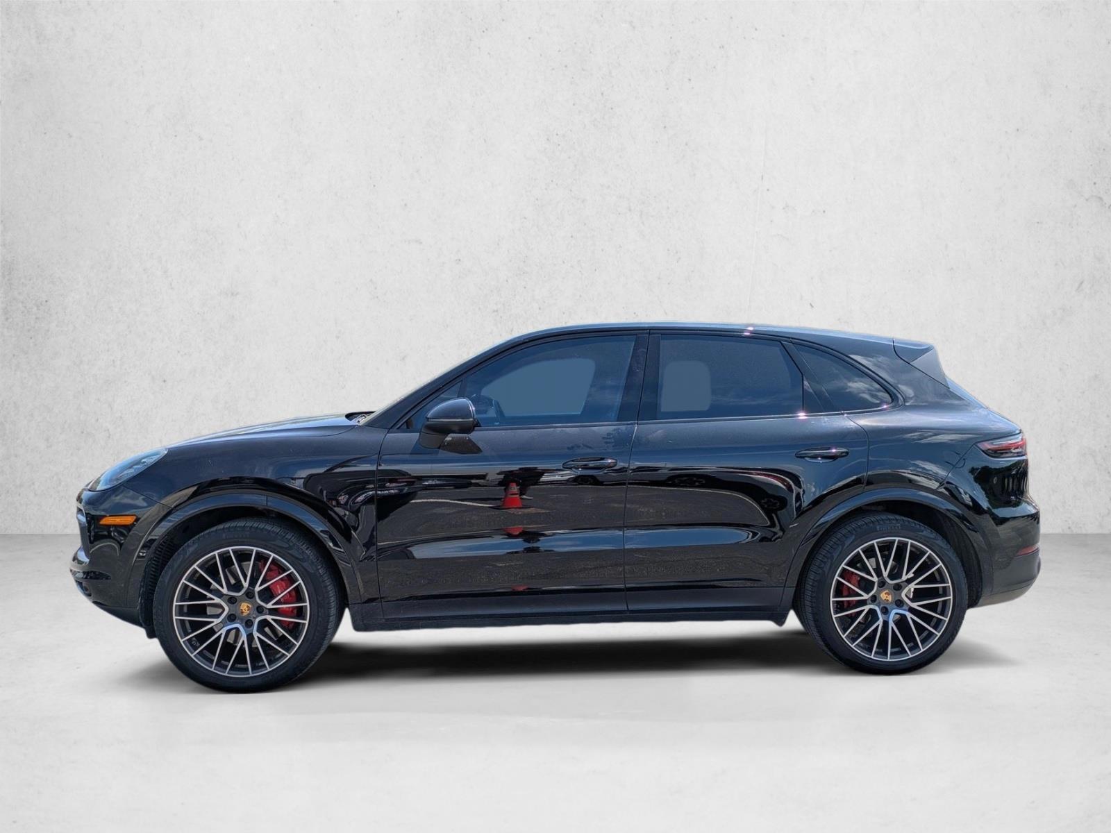 Thumbnail: 2021 Porsche Cayenne - 2
