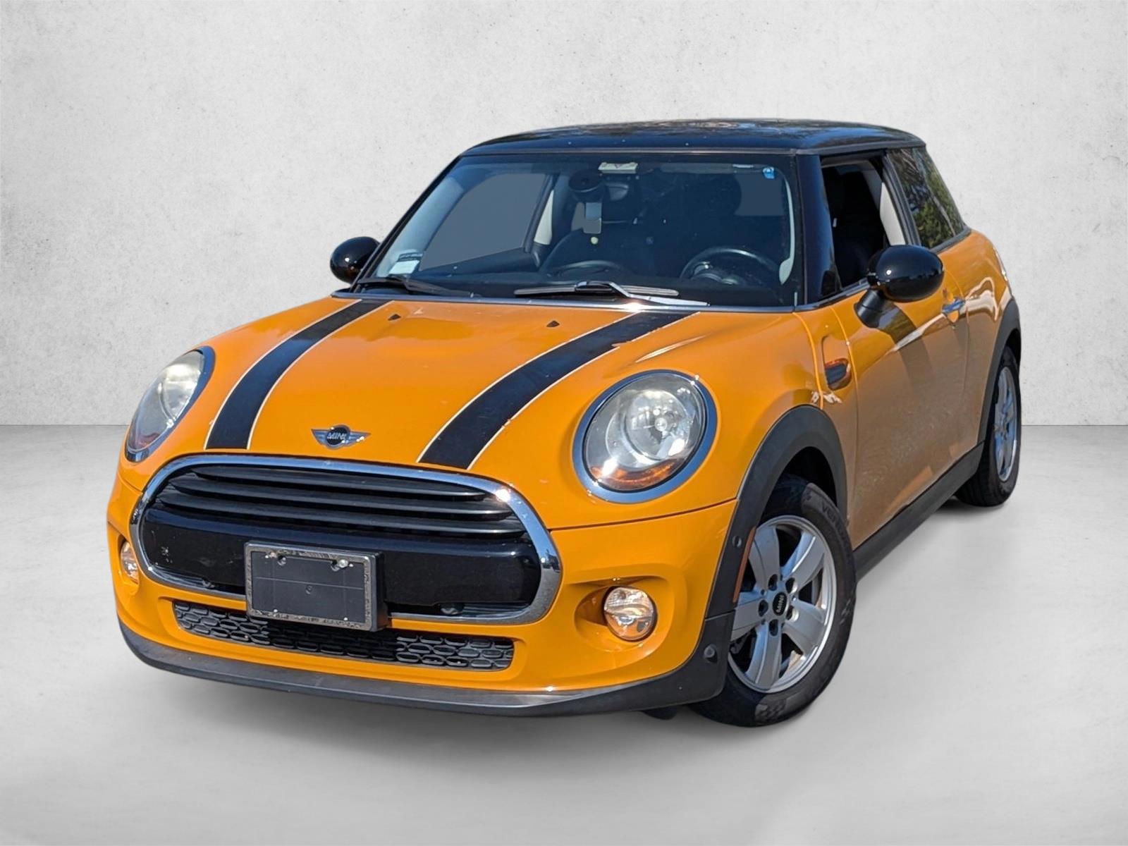 Thumbnail: 2017 MINI Cooper Countryman - 1