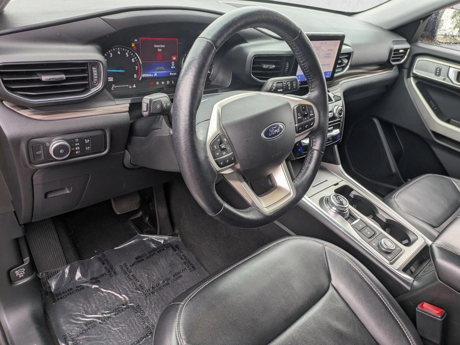 Thumbnail: 2021 Ford Explorer - 3