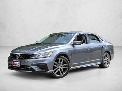 2017 Volkswagen Passat R-Line -
                  Des Plaines, IL