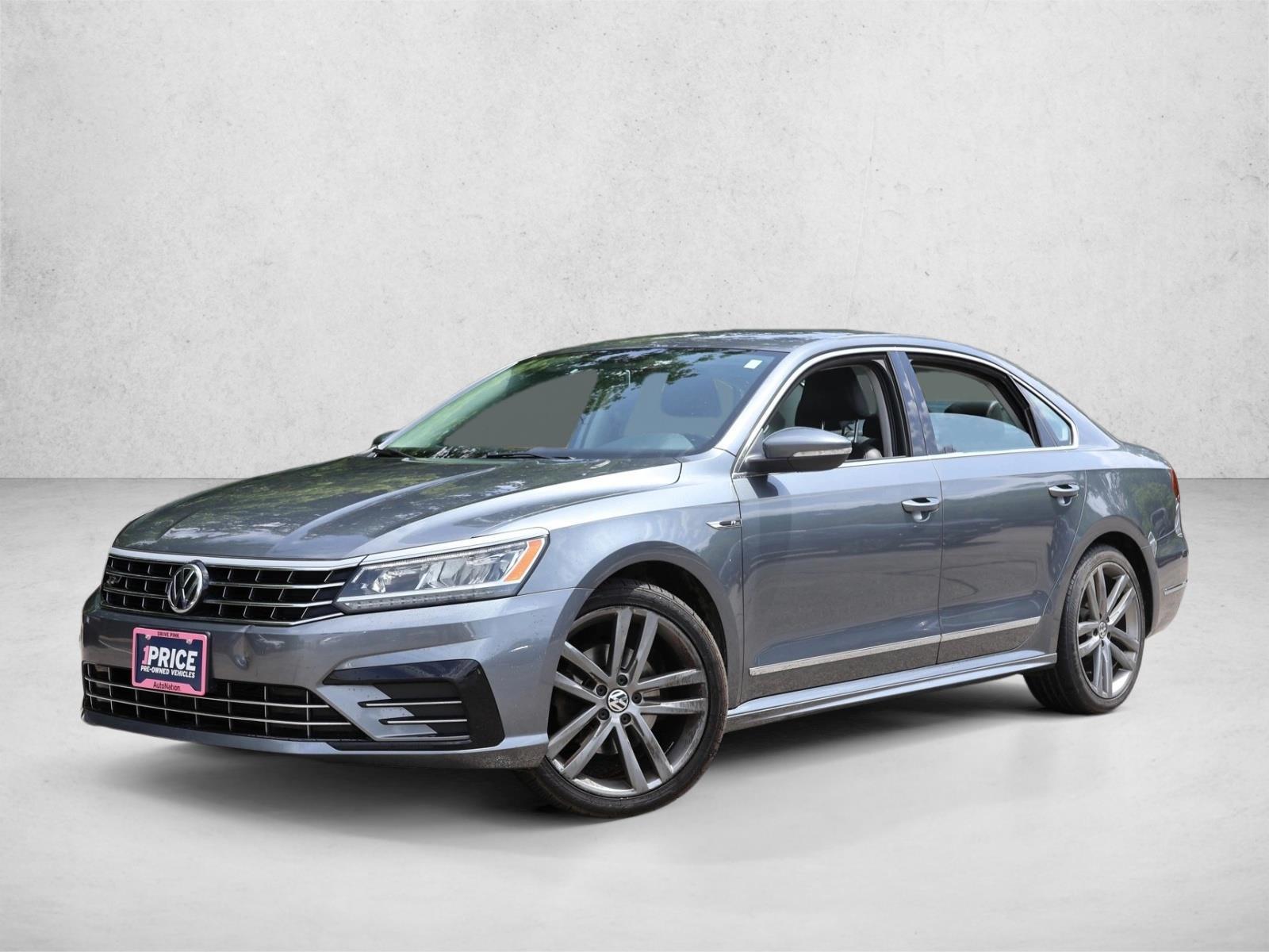 Thumbnail: 2017 Volkswagen Passat - 1