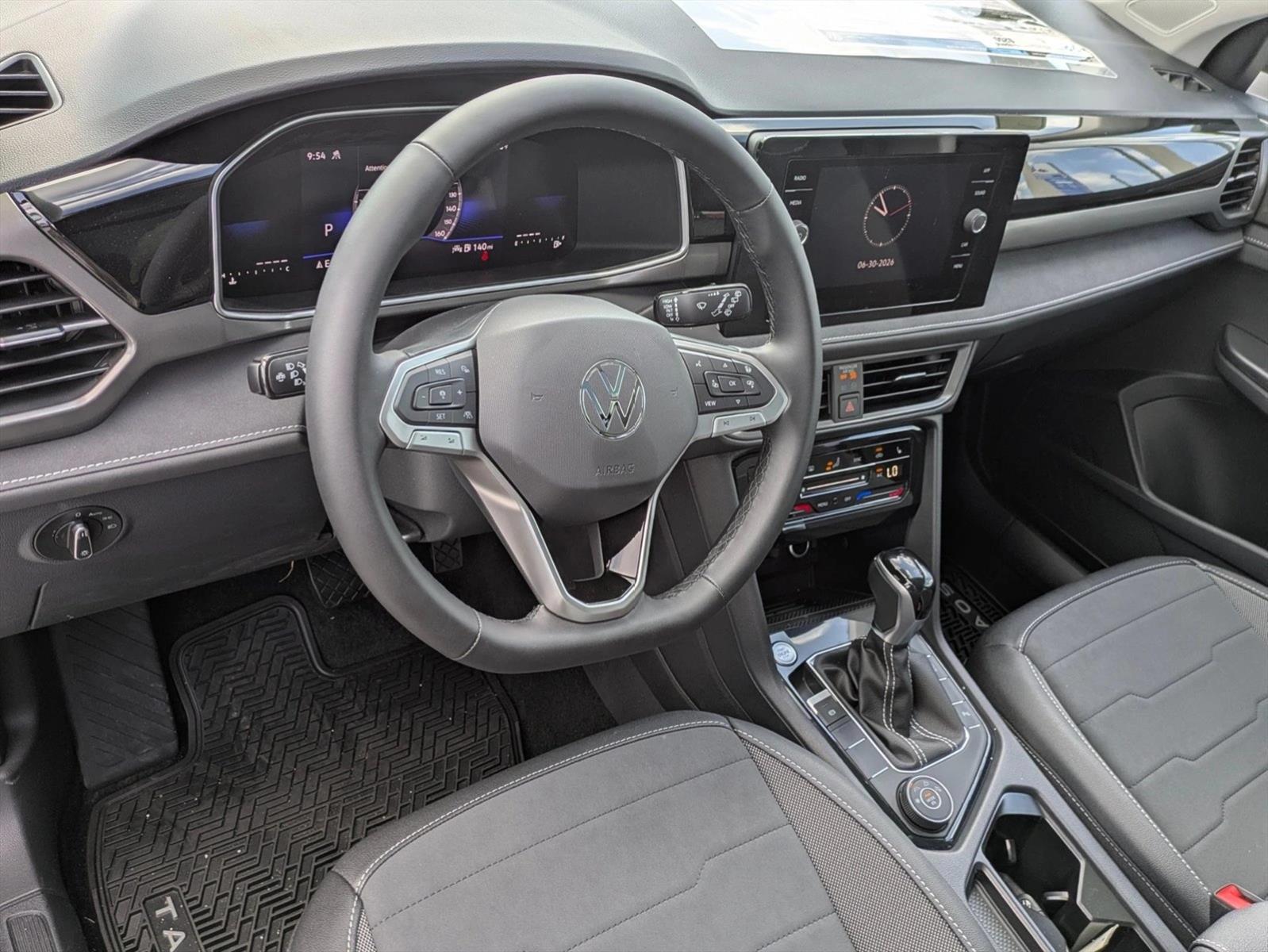 Thumbnail: 2026 Volkswagen Taos - 3