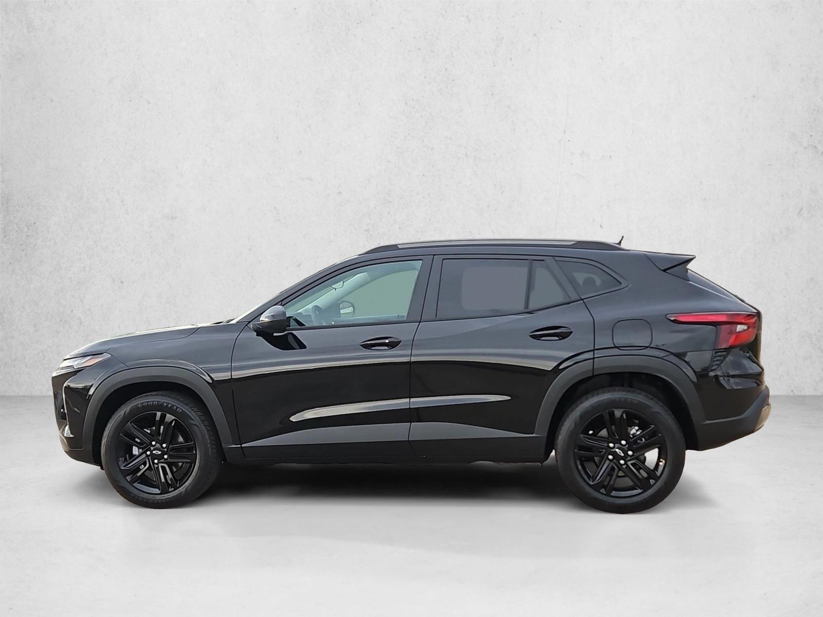 Thumbnail: 2026 Chevrolet Trax - 2