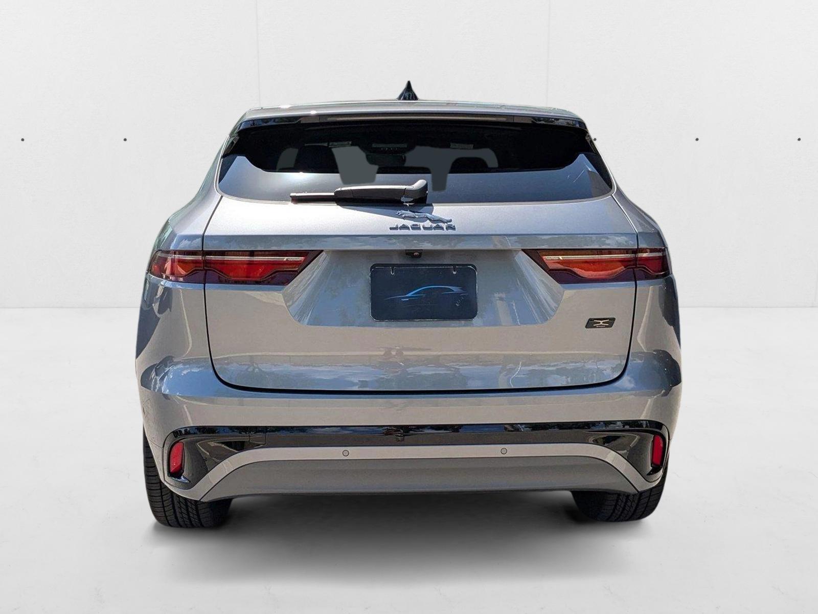 2026 Jaguar F-Pace R-Dynamic S - Photo 8