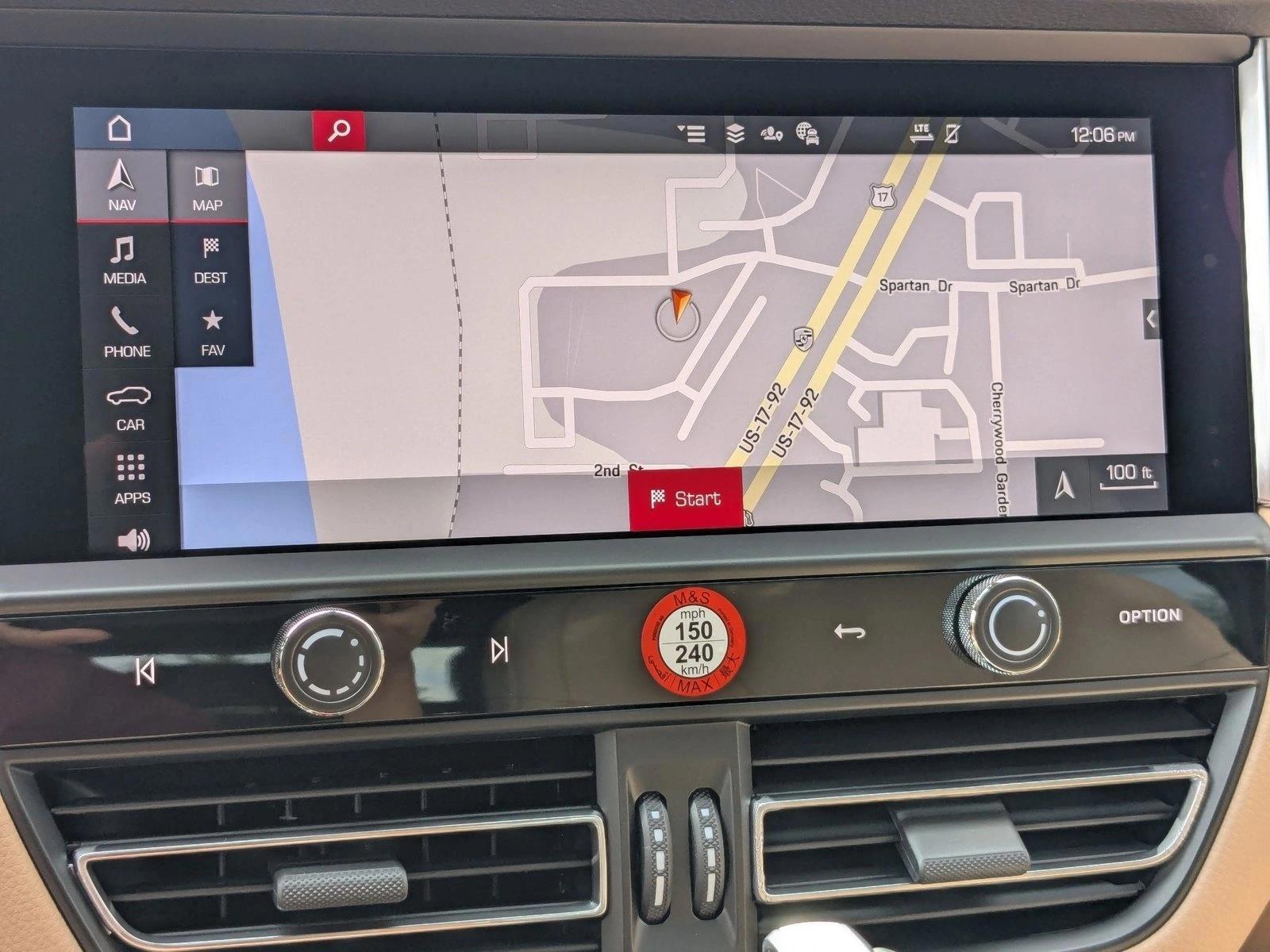 2026 Porsche Macan Base - Photo 17