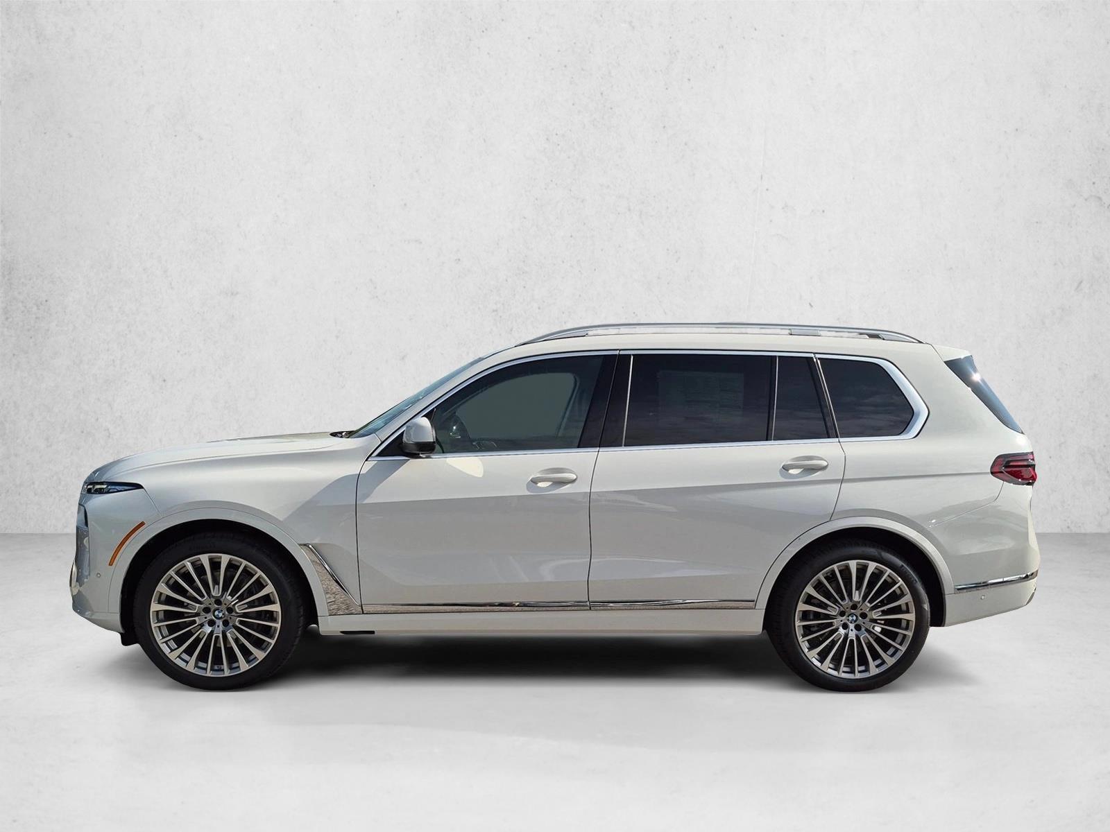 Thumbnail: 2027 BMW X7 - 2