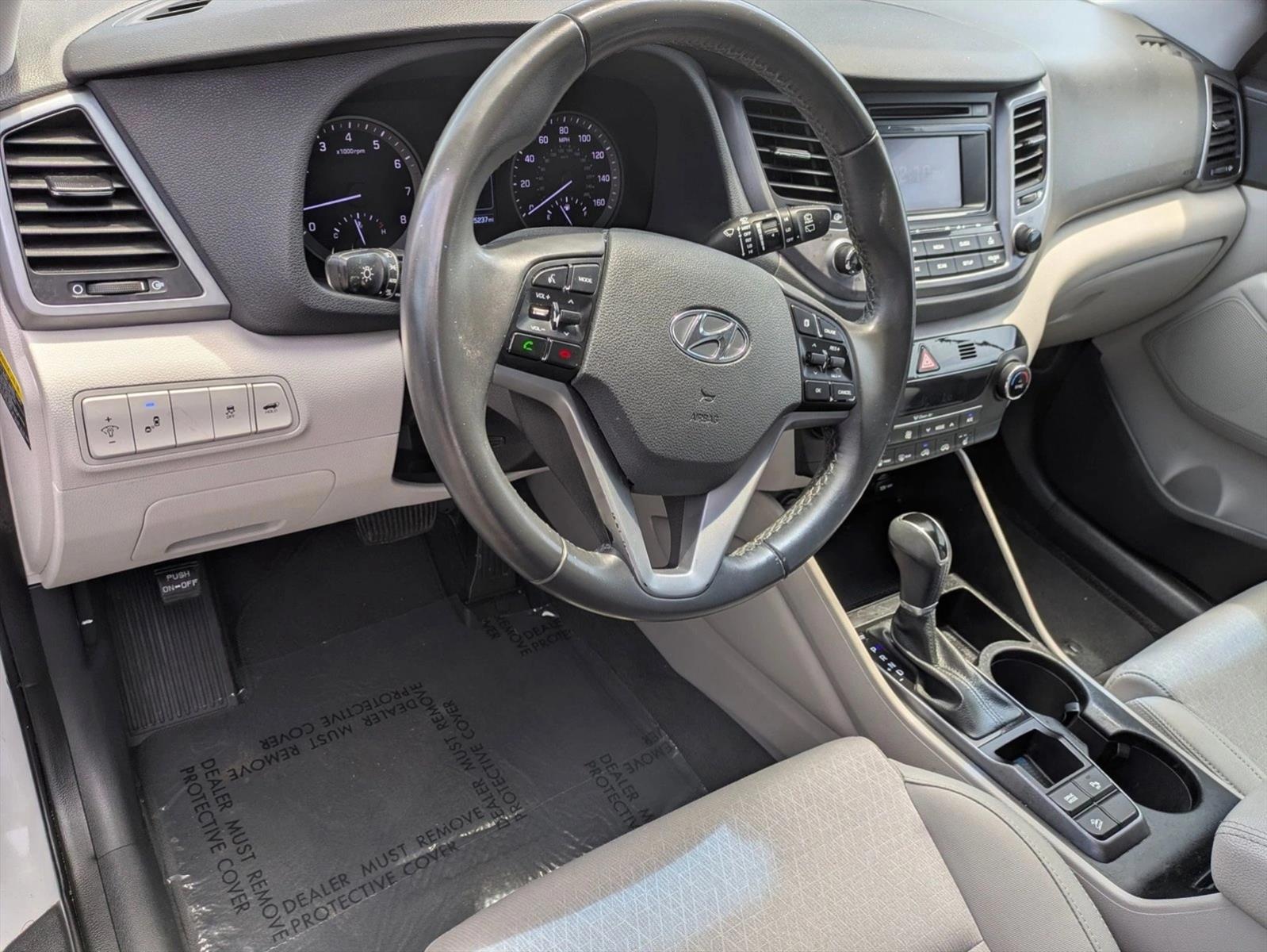 Thumbnail: 2017 Hyundai Tucson - 3